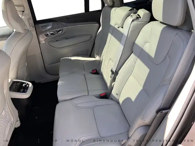 Volvo XC90 B5 AWD Mild Hybrid Ultimate Bright Ansicht 17