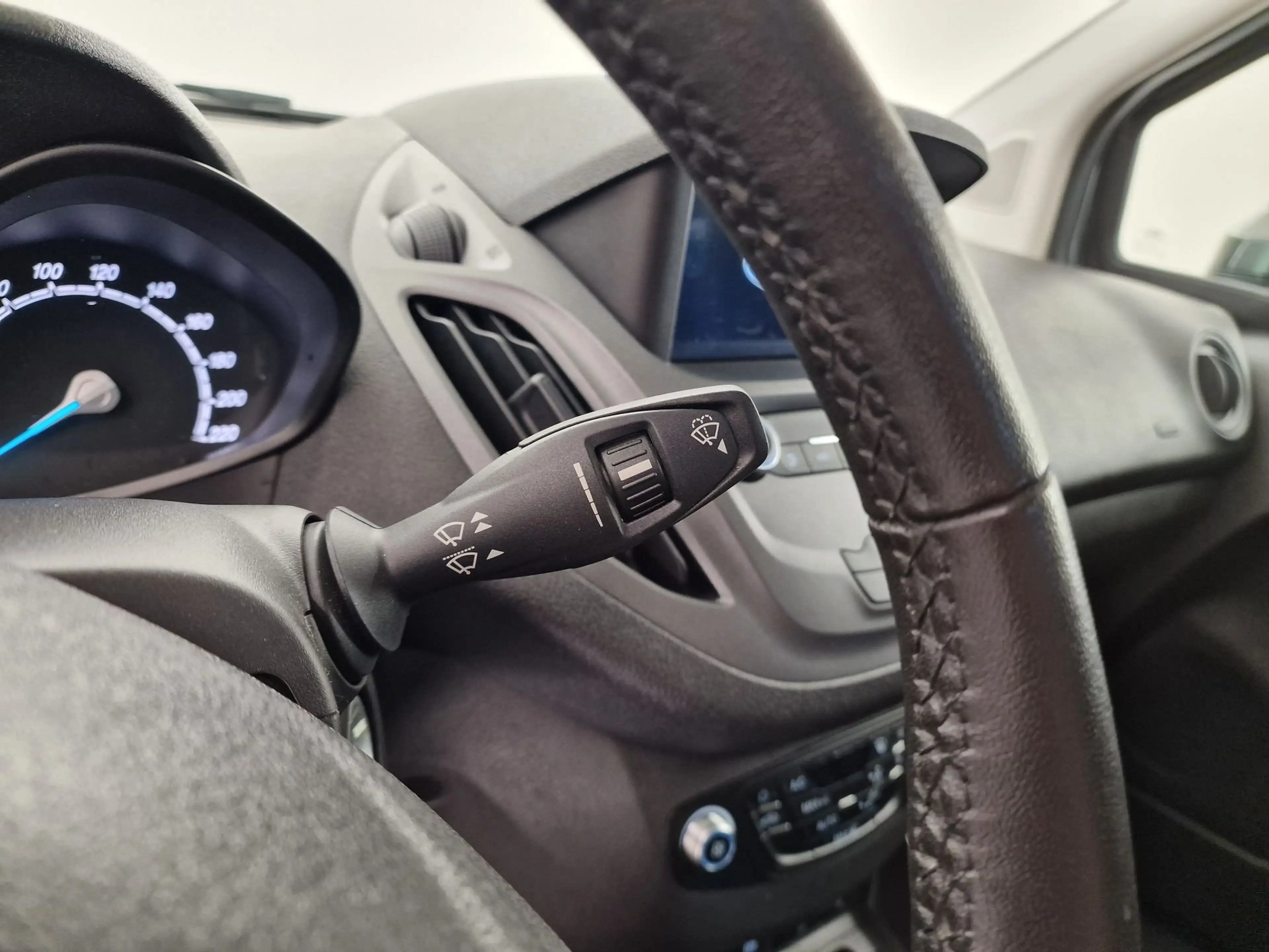 Ford Transit Courier LIMITED BENZINE-33000KM-13900+BTW — photo 15