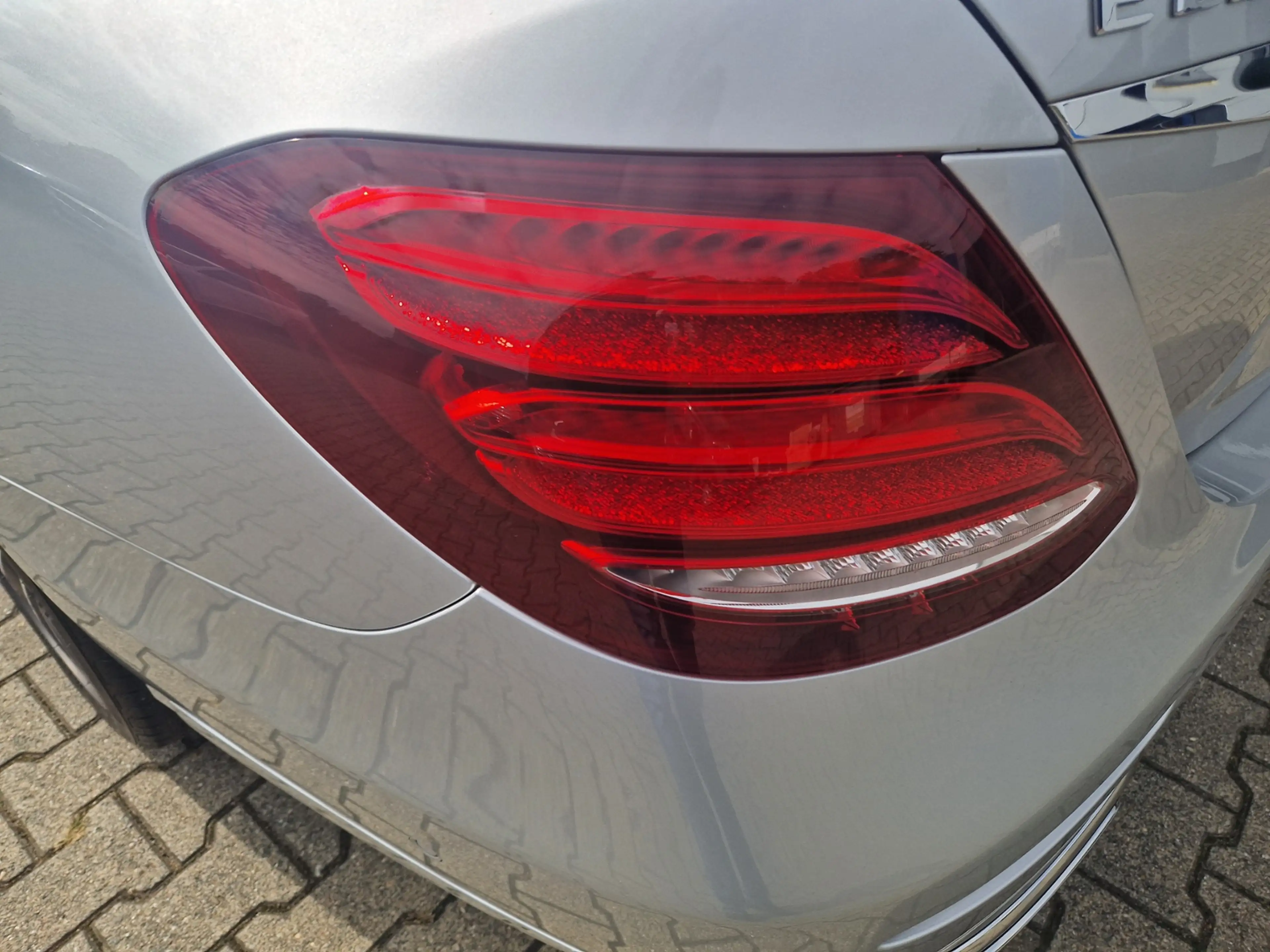 Mercedes-Benz E 220 E220d Exclusive*Pano* — photo 11
