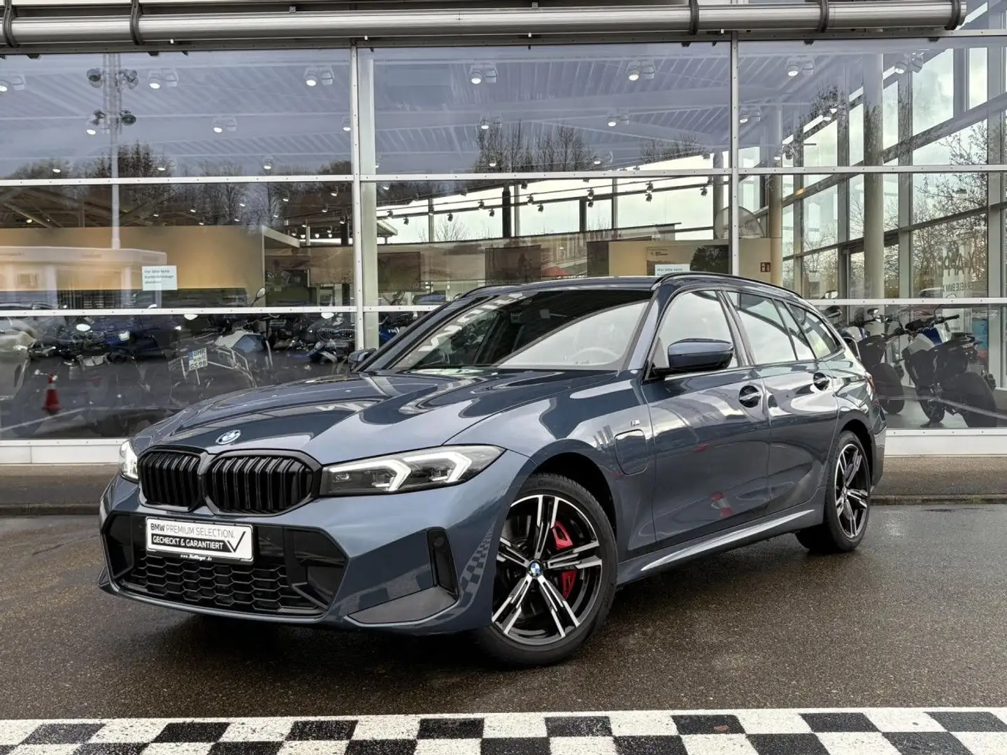 BMW 330 e xDrive M Sport PRO SurrVIew HUD PanoD.Ha/Ka Blau - 2