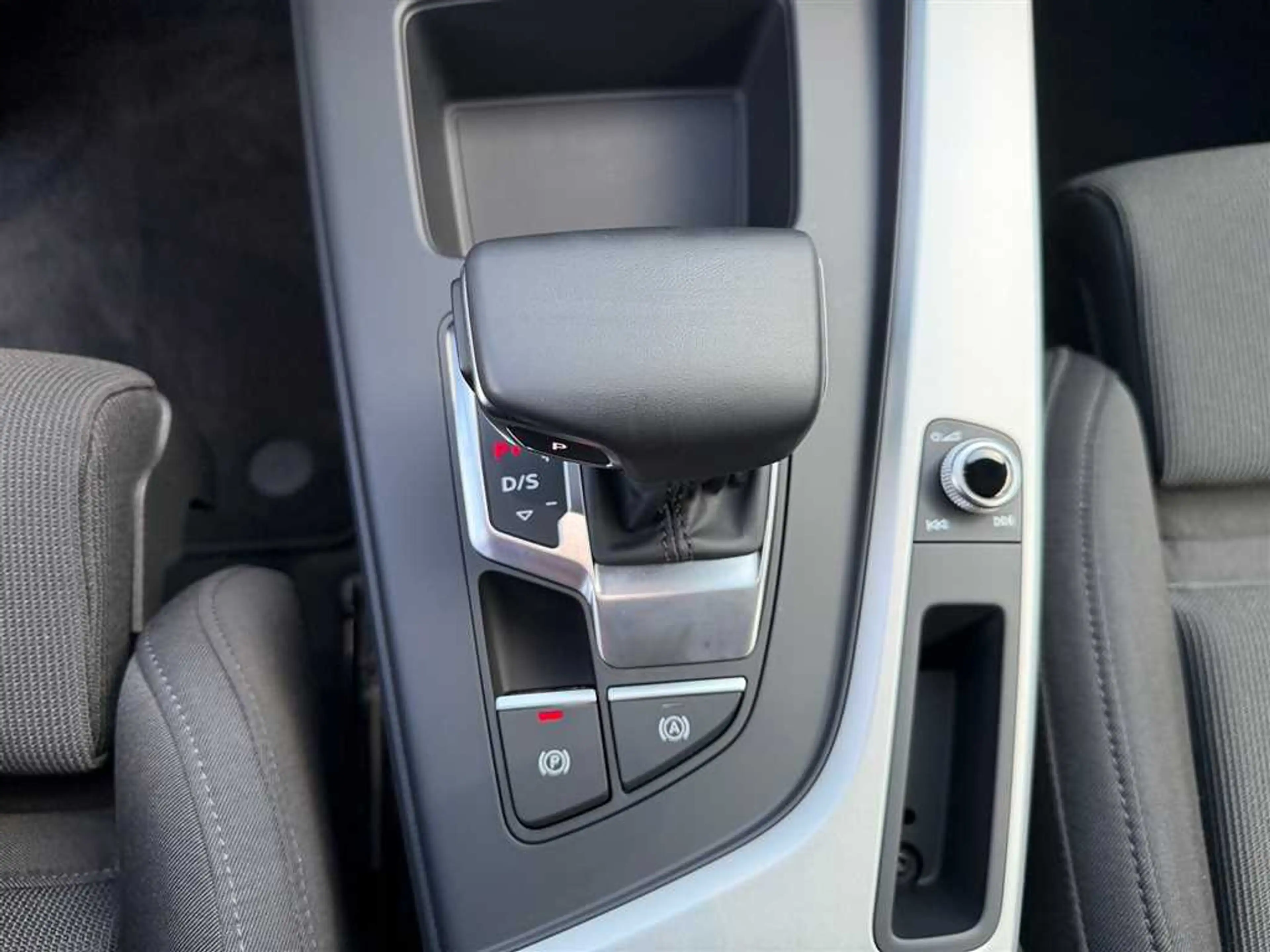 Audi A4 allroad A4 allroad 45 2.0 TFSI quattro S-tronic — photo 13