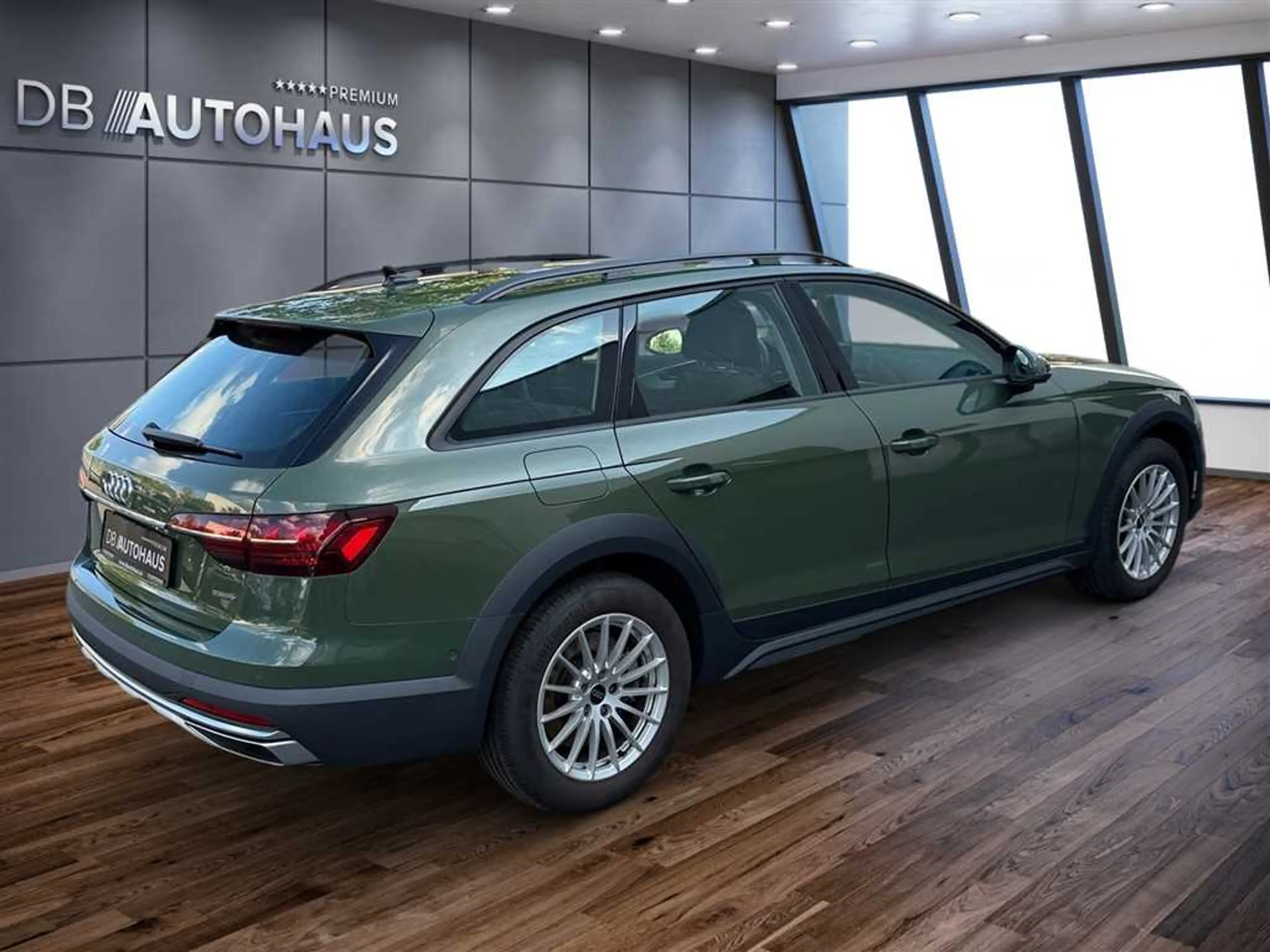 Audi A4 allroad A4 allroad 45 2.0 TFSI quattro S-tronic — photo 4