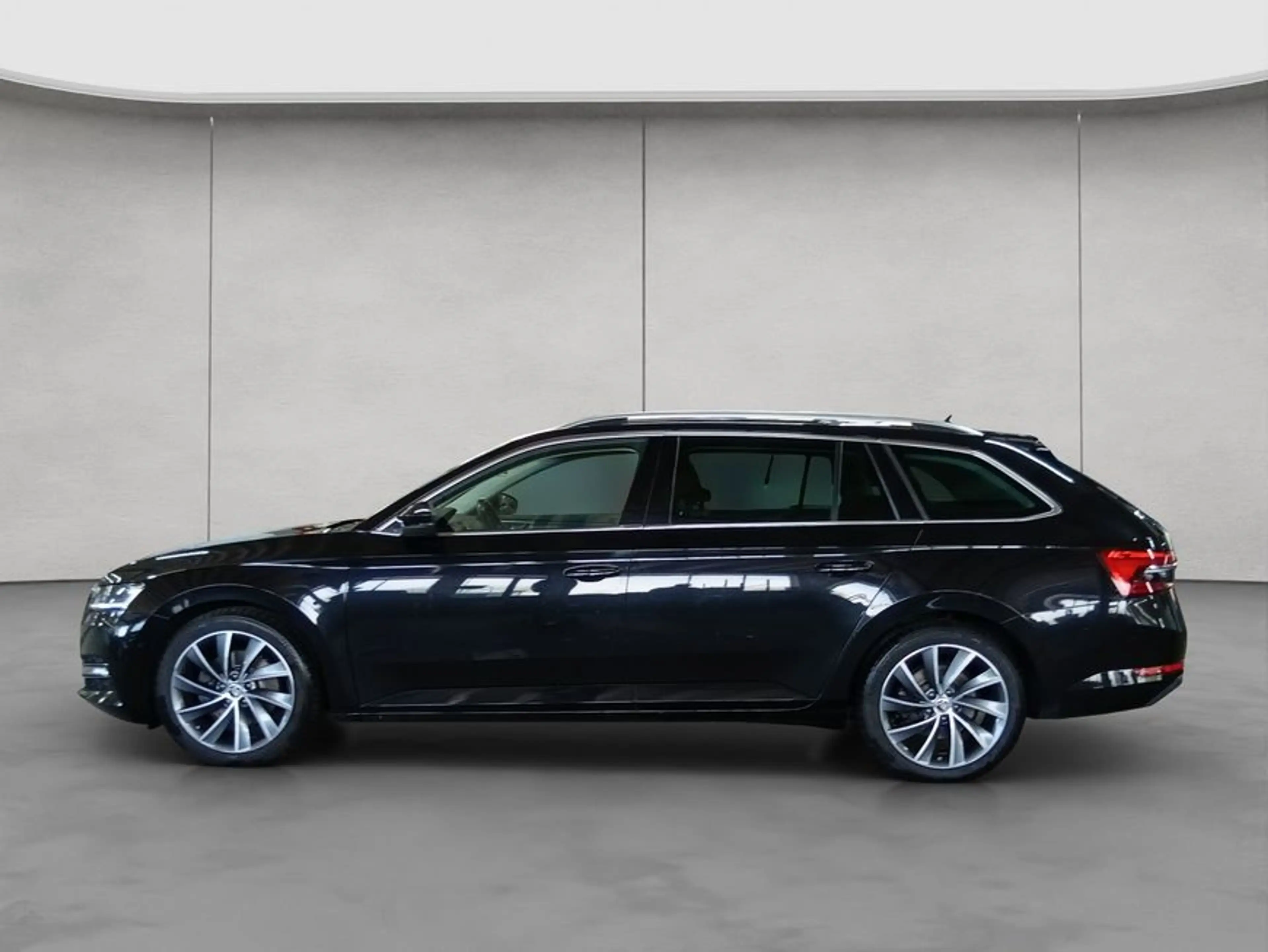 Skoda Superb Combi 2.0 TDI 4x4 DSG Style — photo 2