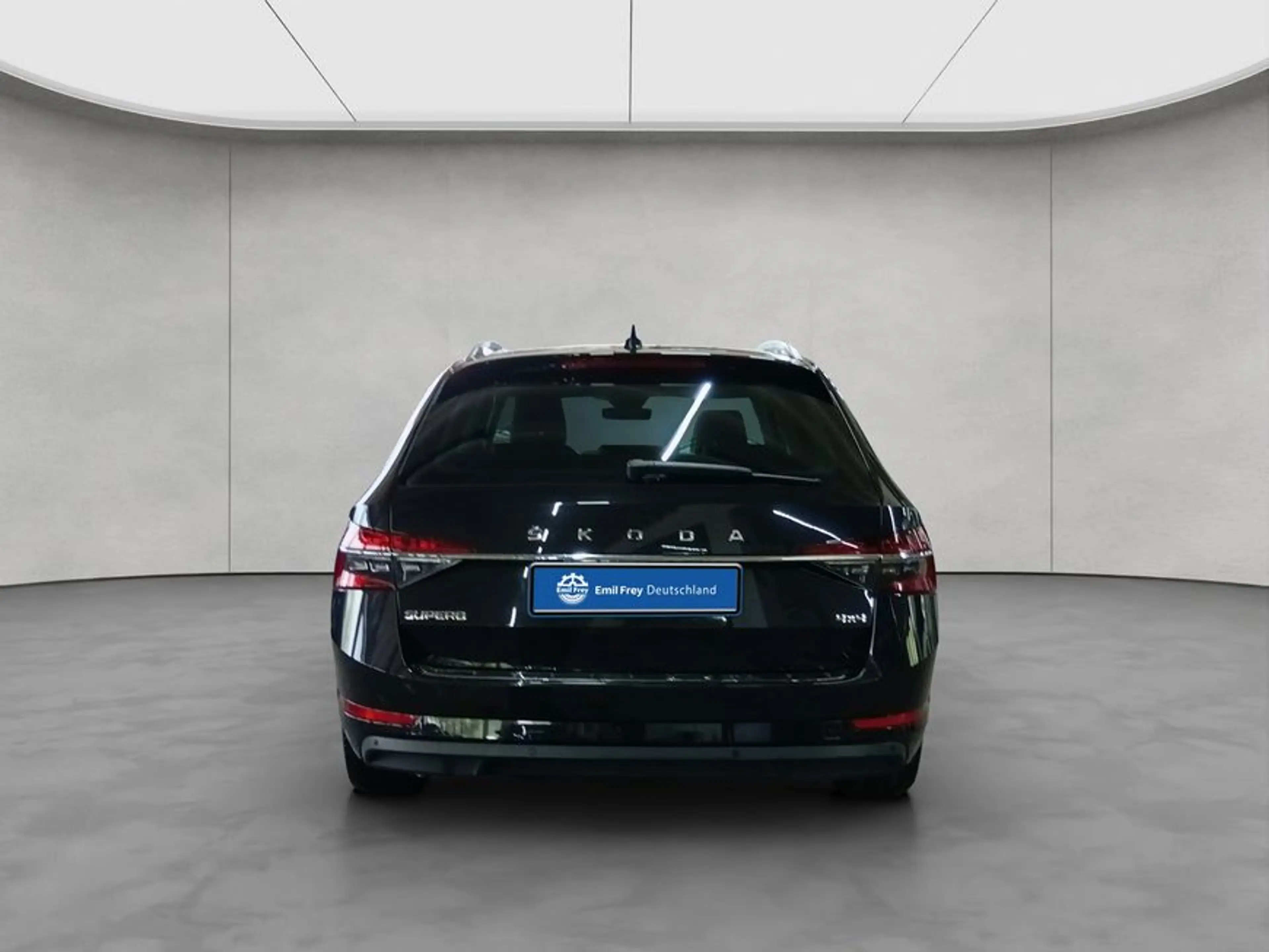 Skoda Superb Combi 2.0 TDI 4x4 DSG Style — photo 4