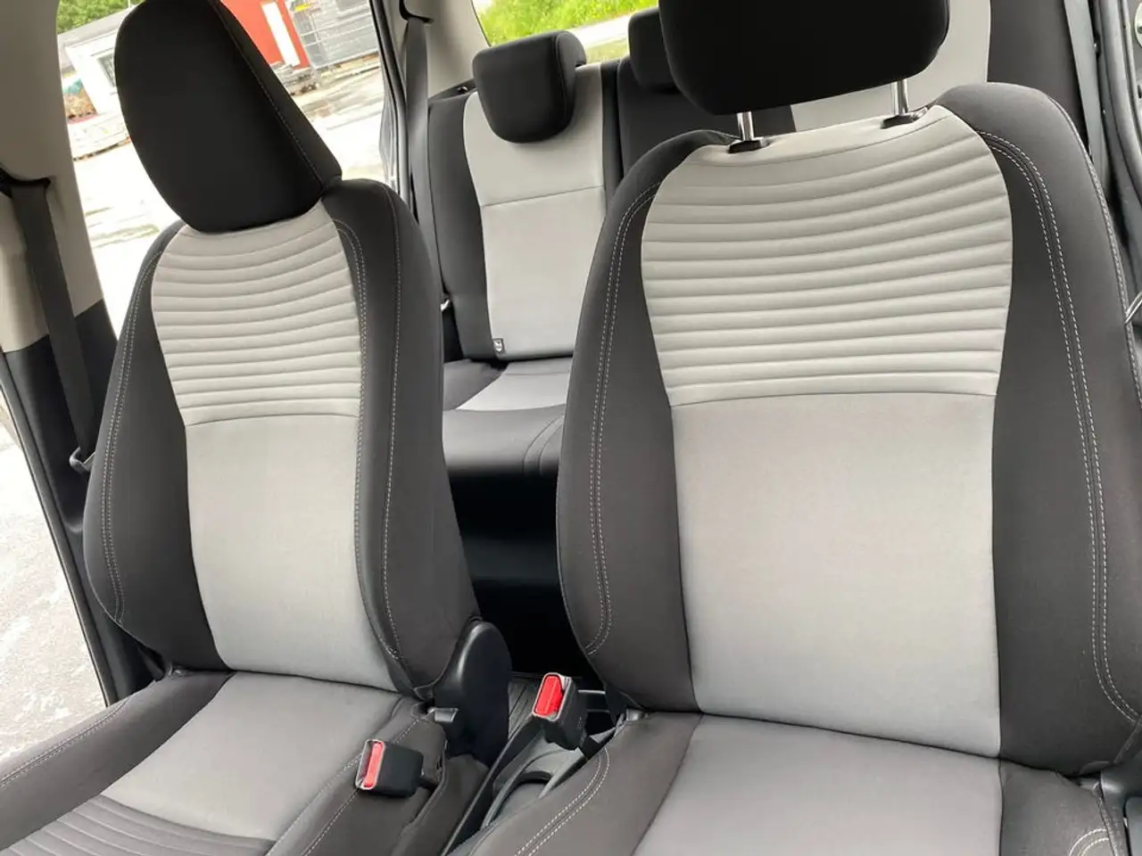 Toyota Yaris Yaris — photo 5