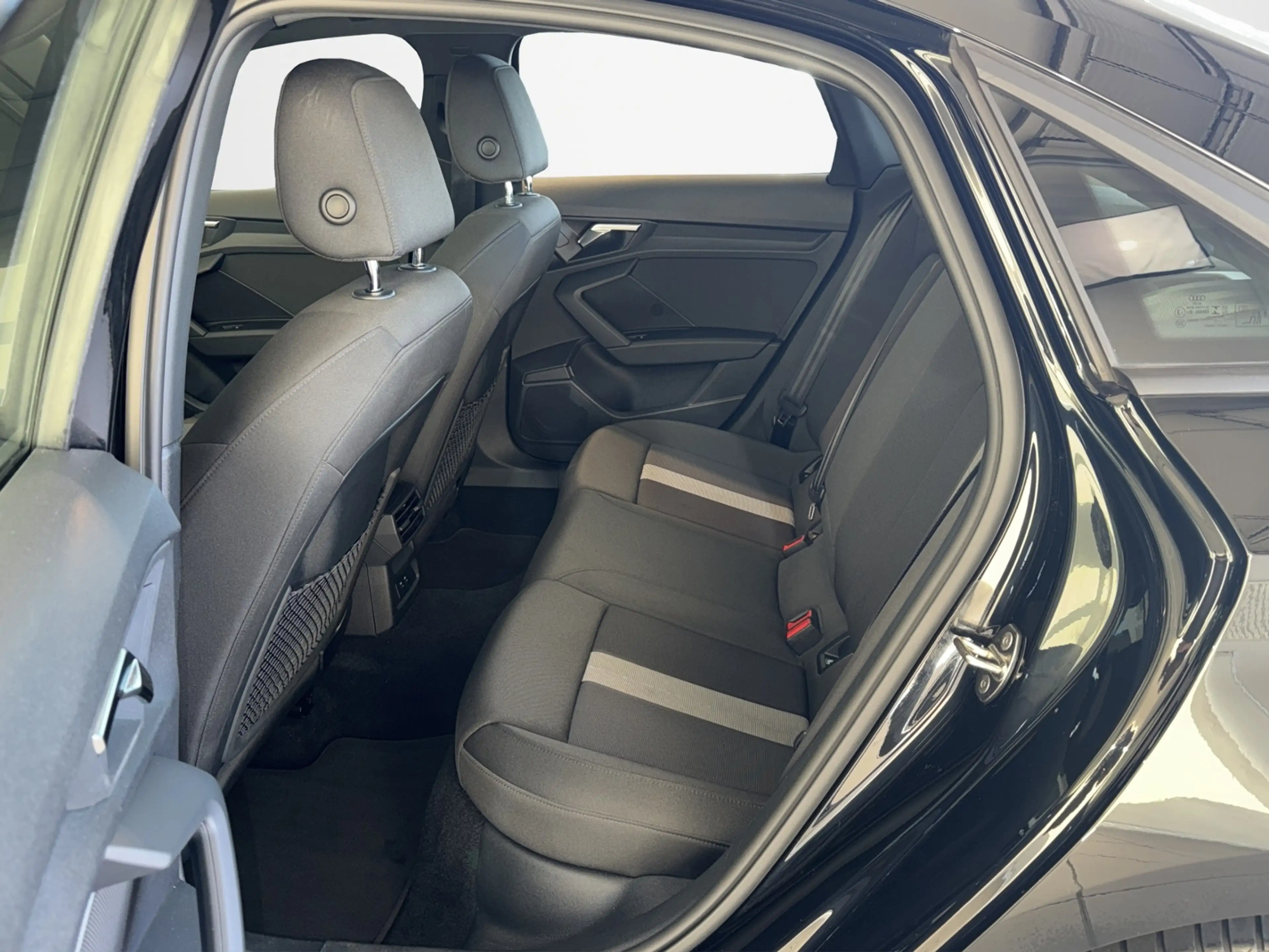 Audi A3 Limousine S line 35TDI S tronic *ACC*VC+*MfL*MMI- — photo 14