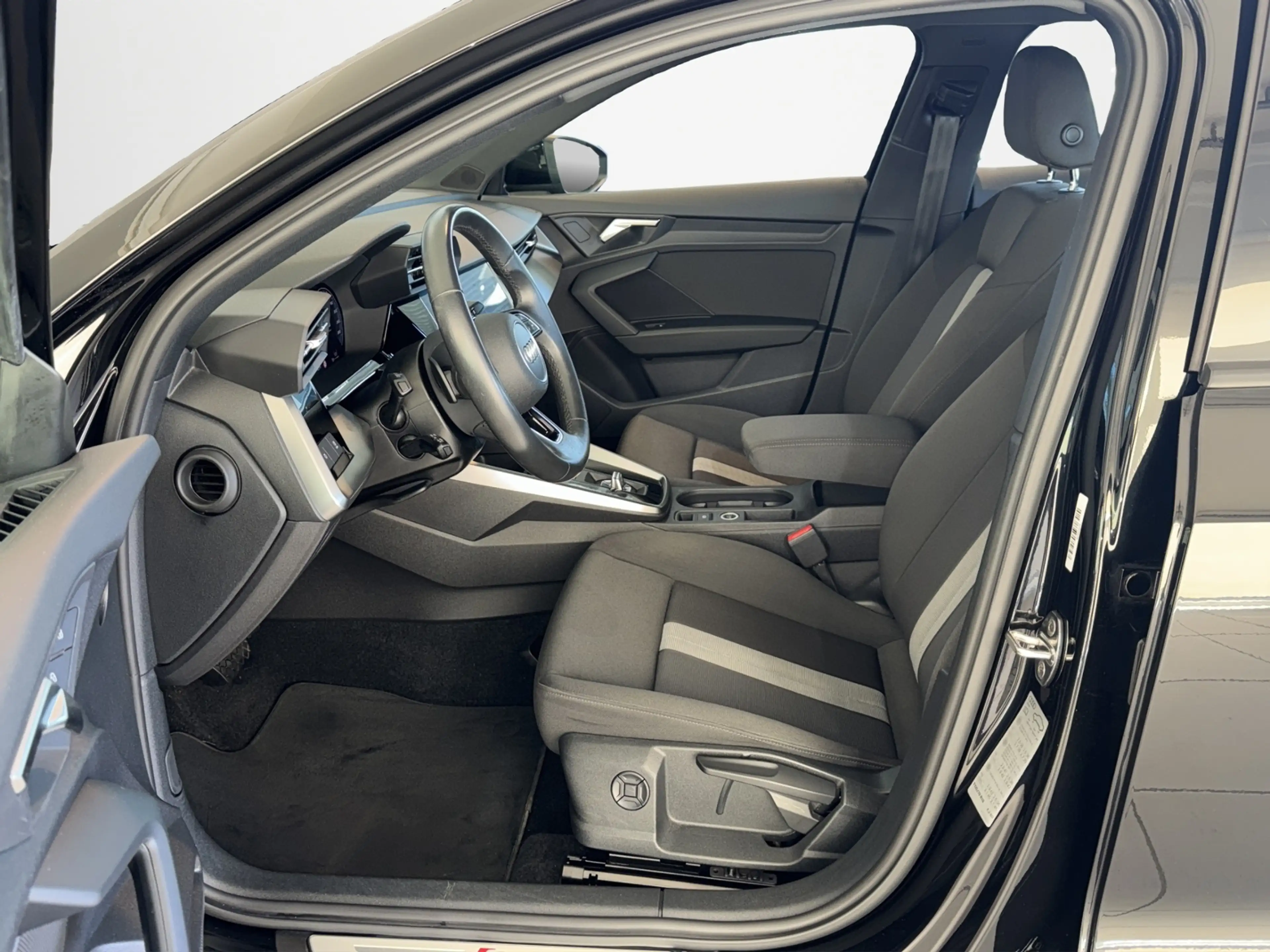 Audi A3 Limousine S line 35TDI S tronic *ACC*VC+*MfL*MMI- — photo 13