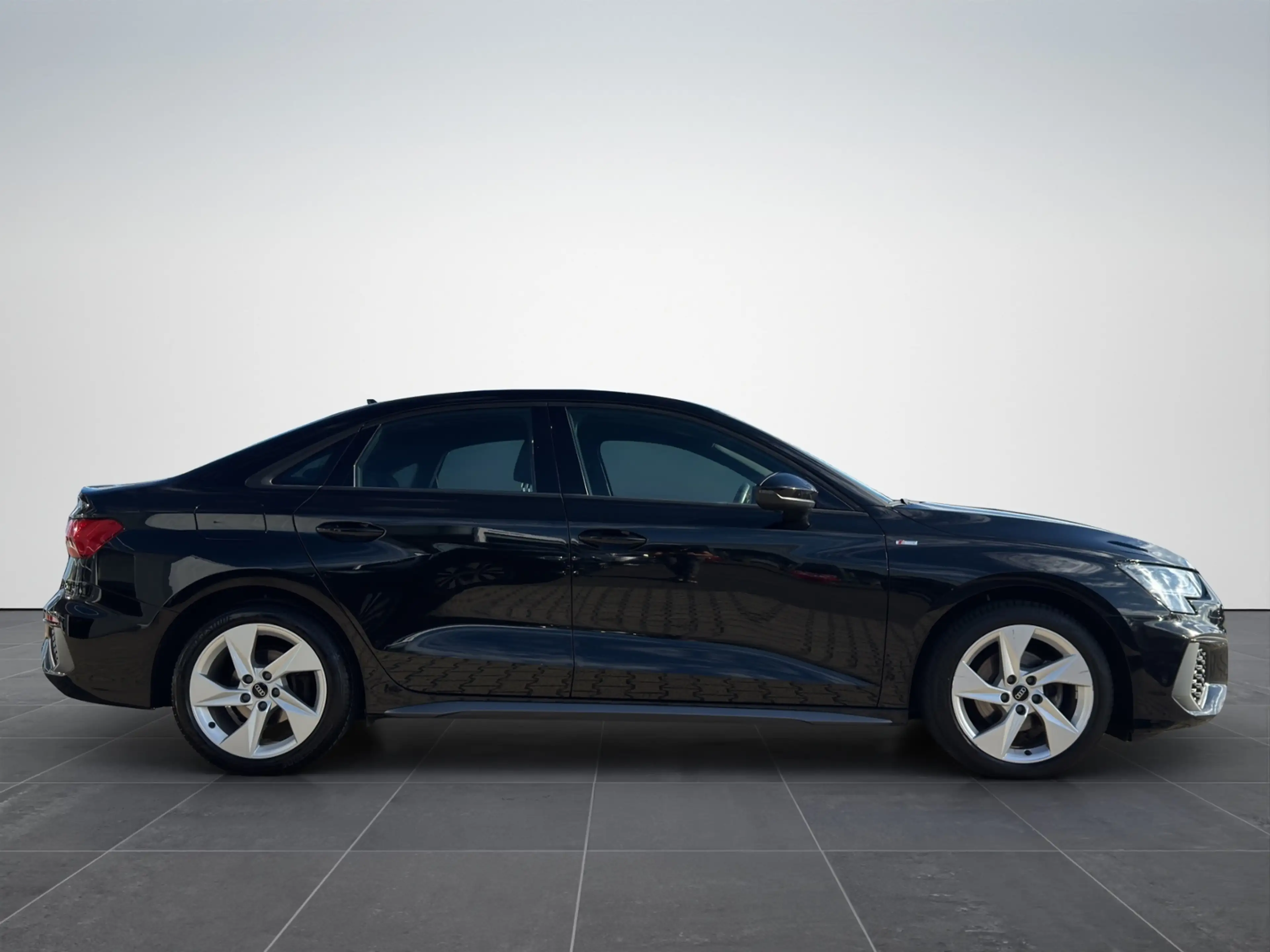 Audi A3 Limousine S line 35TDI S tronic *ACC*VC+*MfL*MMI- — photo 8