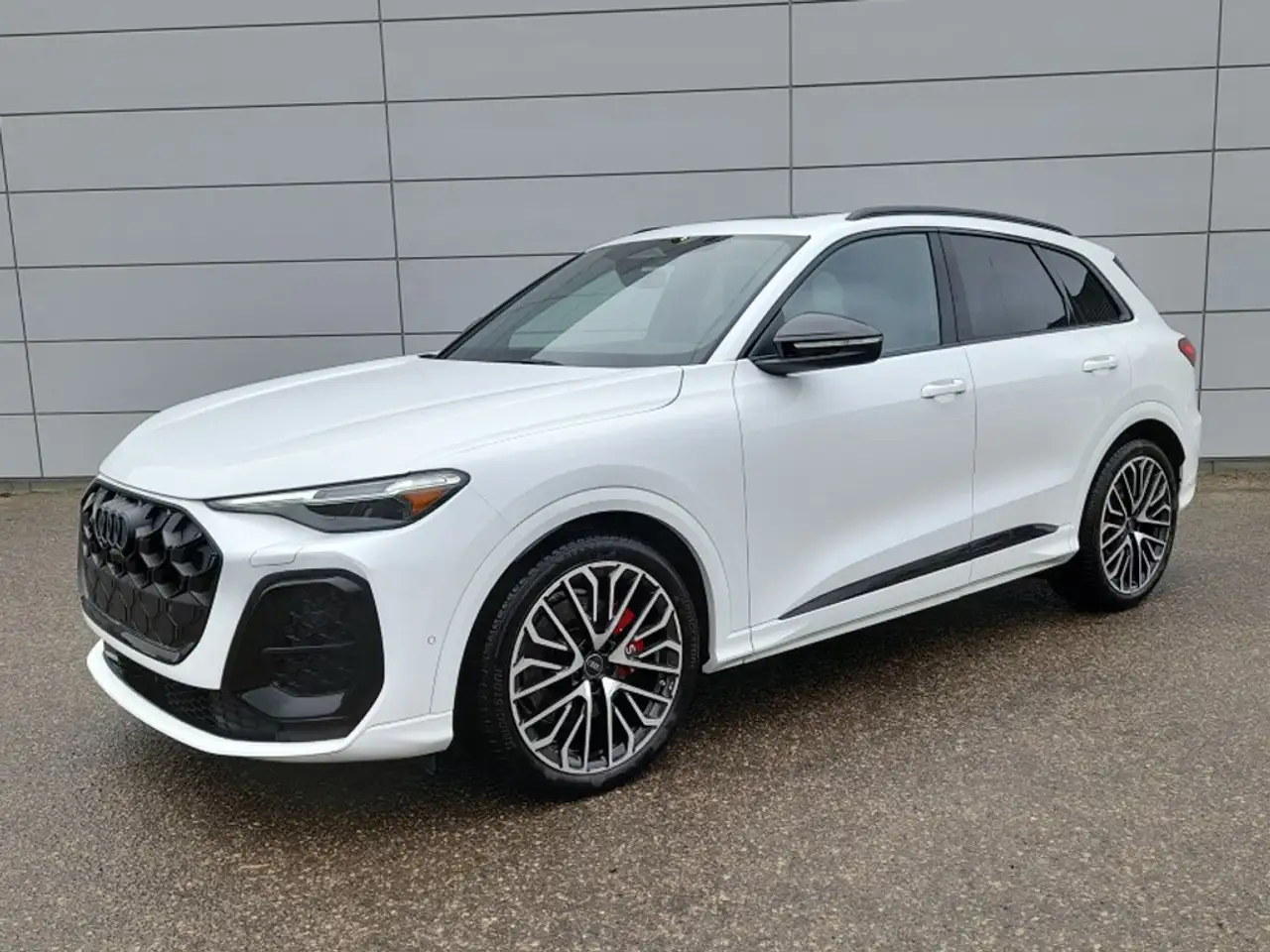 2025 Audi SQ5