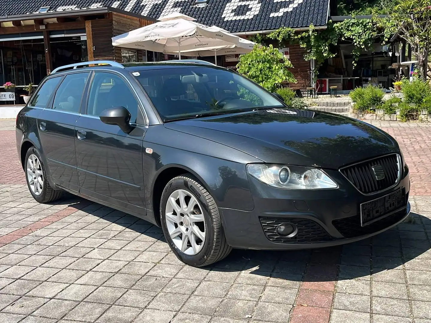 SEAT Exeo Exeo ST Chili 2,0 tdi Schwarz - 1