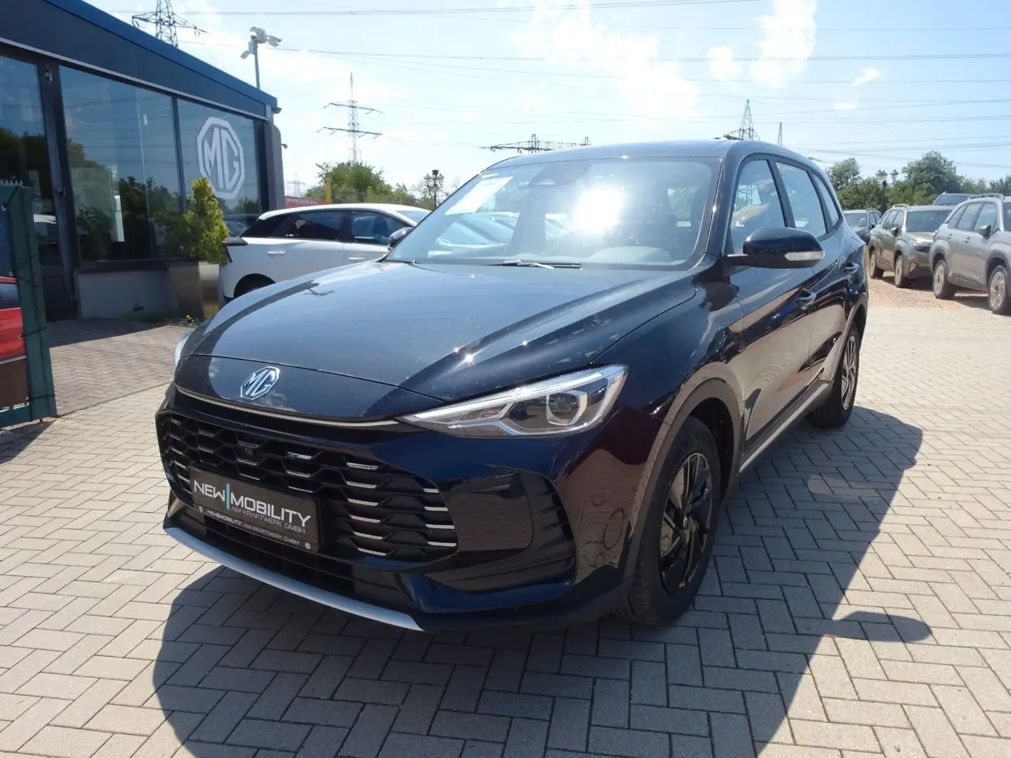 MG ZS Hybrid + Standard Negro - 1