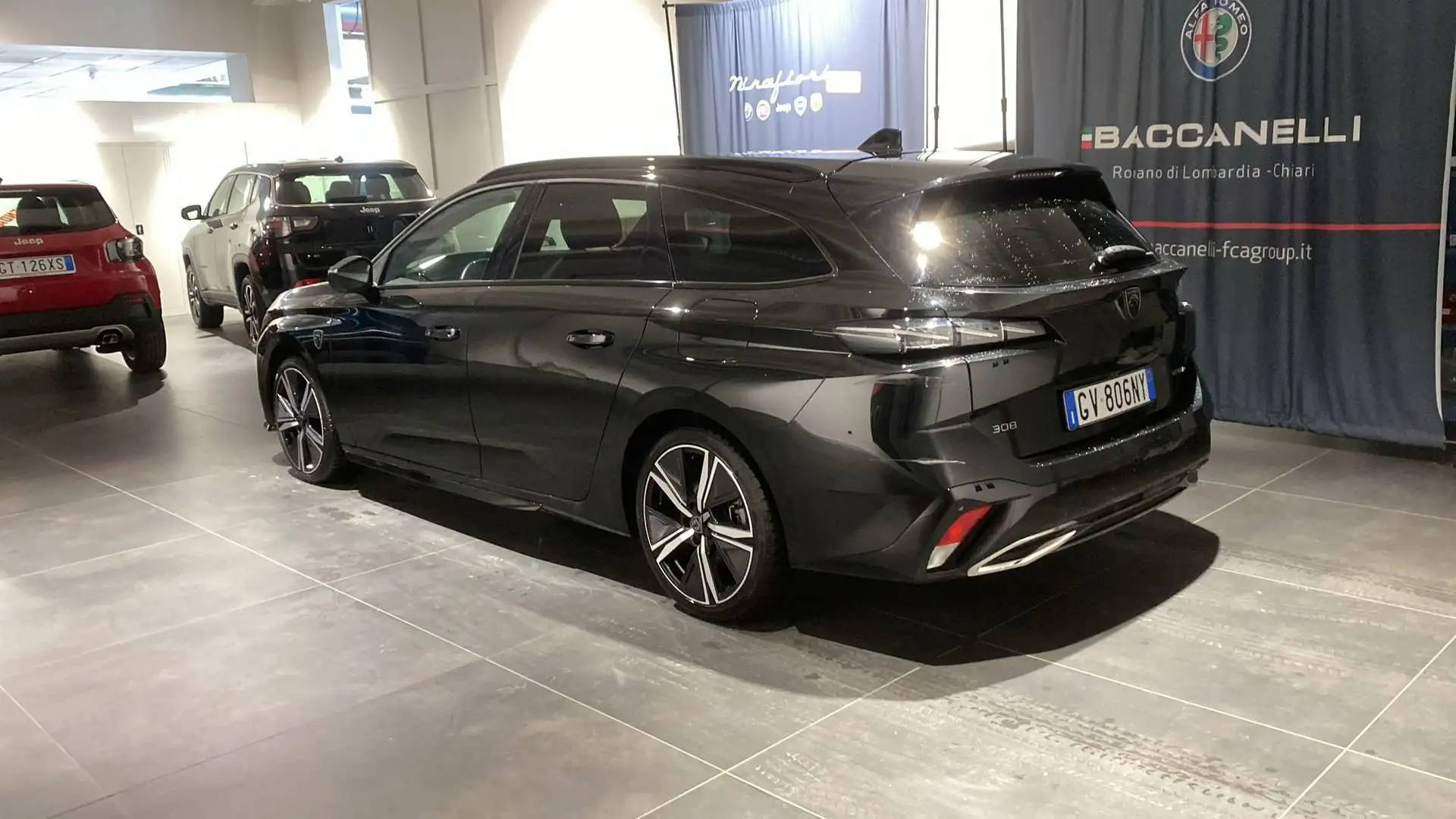 Peugeot 308 308 Plug-in Hybrid 225 e-EAT8 SW GT Noir - 2