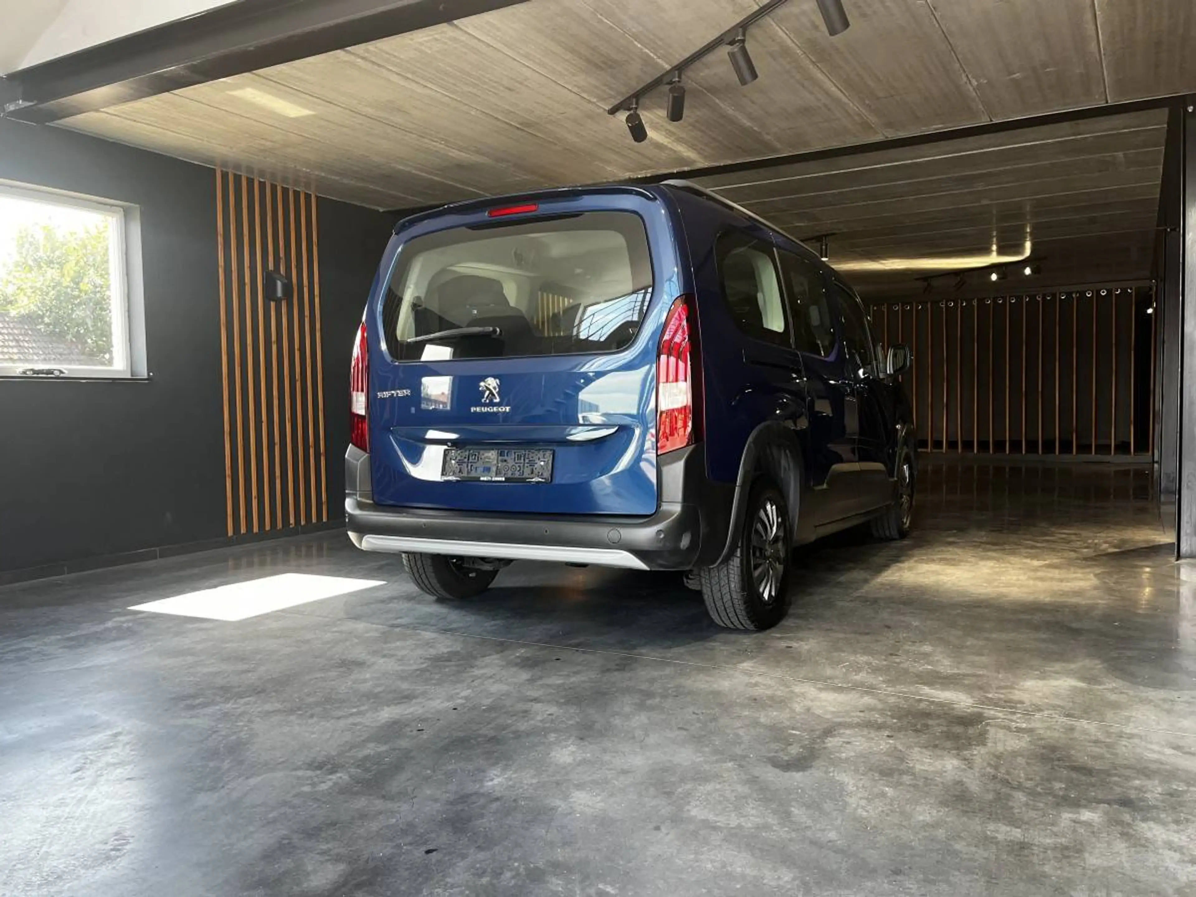 Peugeot Rifter 1.2 PureTech Long Active | 7pl. | Camera | Bt | ... — photo 8