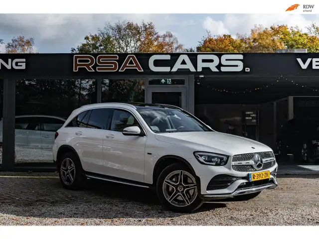Mercedes-Benz GLC 300 300e 4MATIC Premium Plus