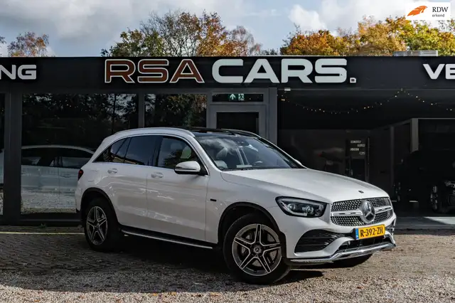 Mercedes-Benz GLC 300 300e 4MATIC Premium Plus