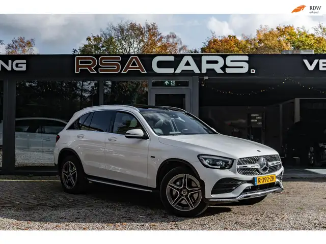 Mercedes-Benz GLC 300 300e 4MATIC Premium Plus