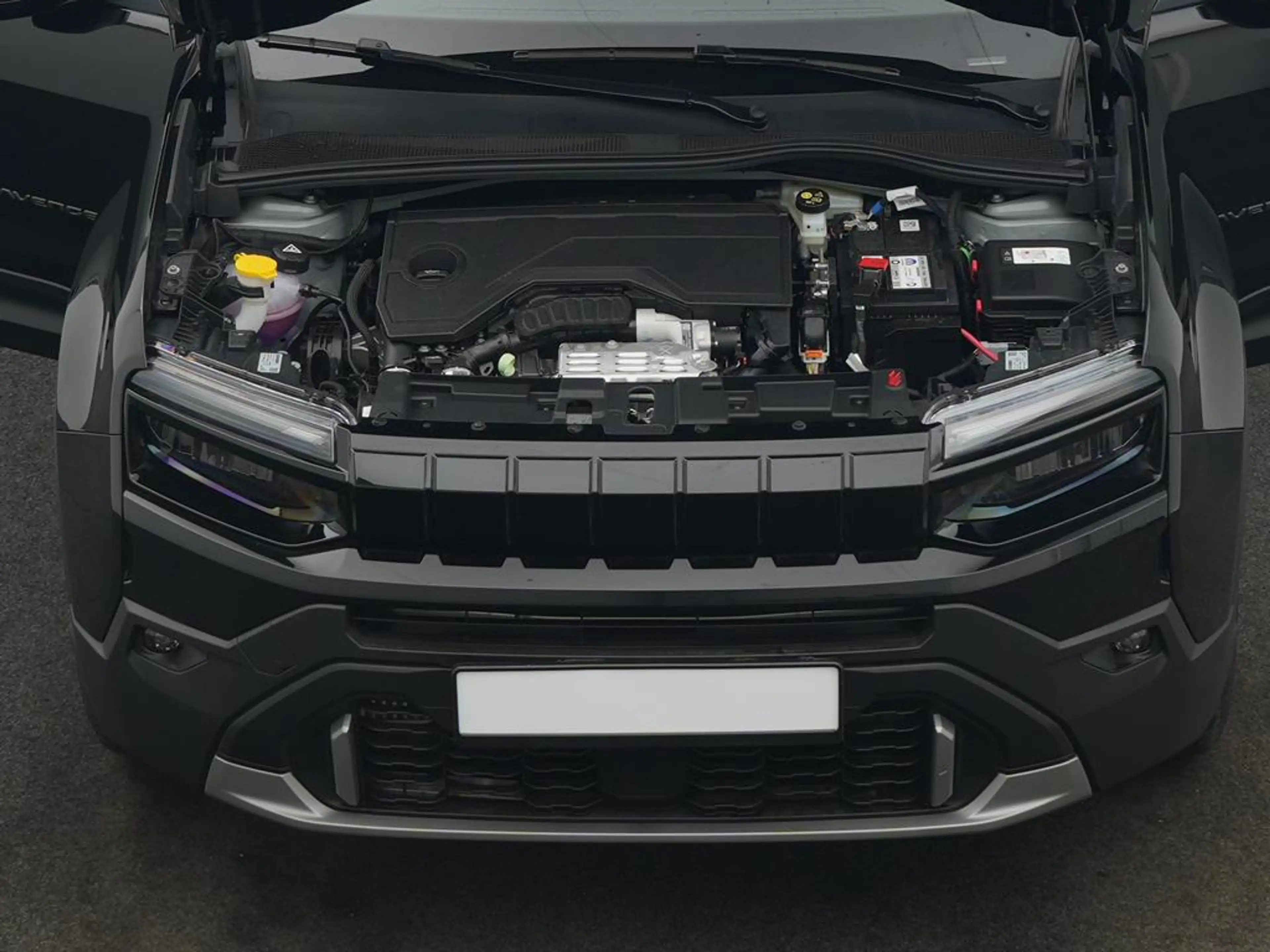 Jeep Avenger Benzin Altitude + Allwetter + InfotainmentPaket + — photo 7