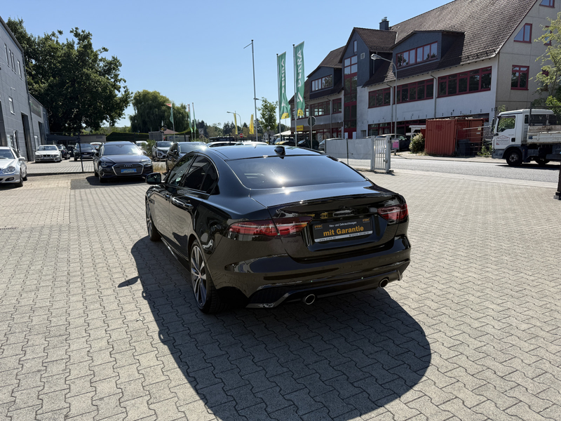 Jaguar XE R-Dynamic Black Navi Kamera LED EGSHD SHA Temp Alu — photo 4