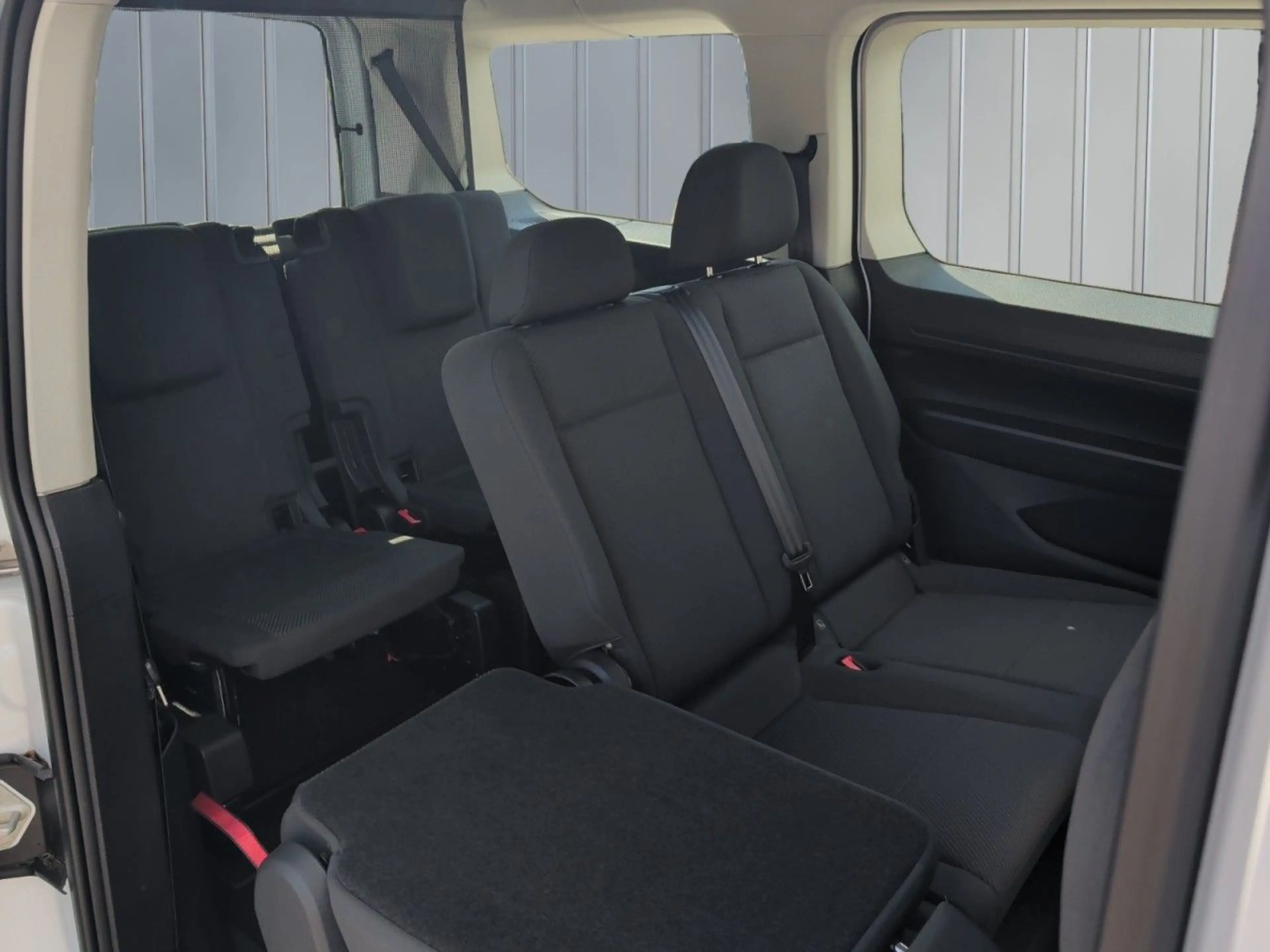 Ford Tourneo Connect Trend L2 1.5 EB AHK+Standheizung — photo 14