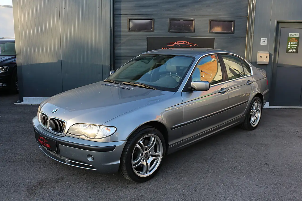 BMW 330