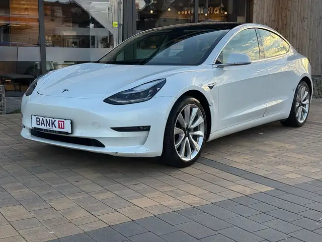 Tesla Model 3 Model 3 Allradantrieb Dual Motor