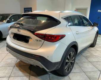 QX30 2.2d Premium Tech awd dct