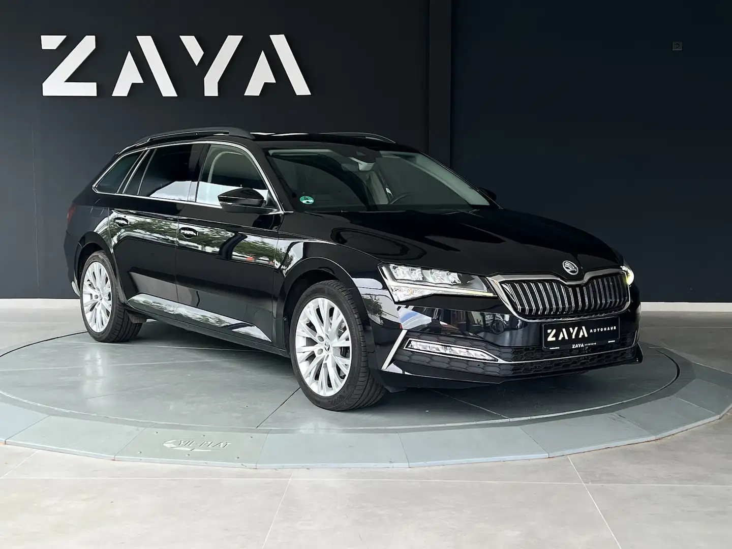 Skoda Superb 1.4 TSI Hybrid*VIRTUAL*STAND-HZG*AHK* Negro - 1