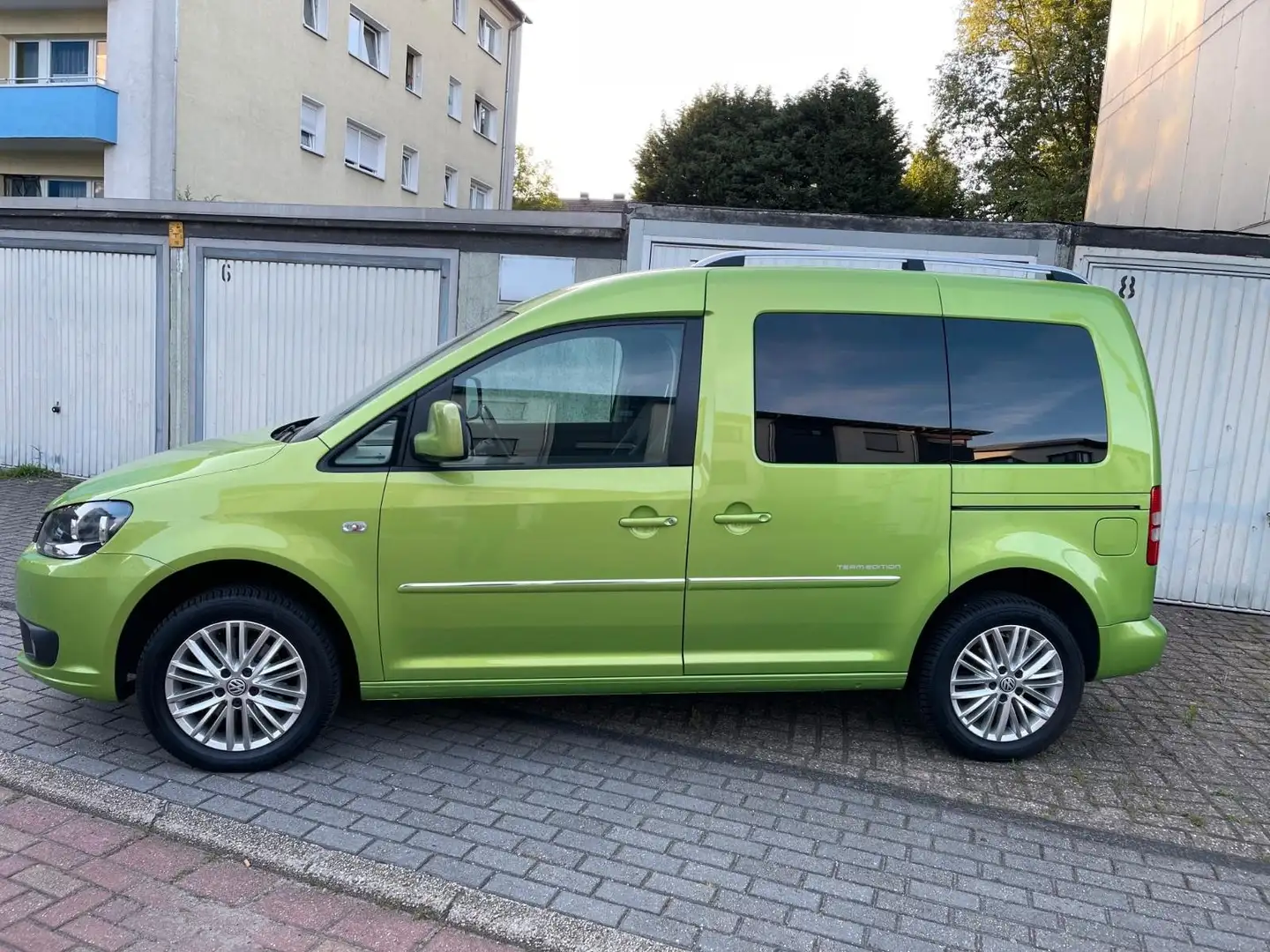 Volkswagen Caddy Caddy 1.6 TDI Team Edition Grün - 1