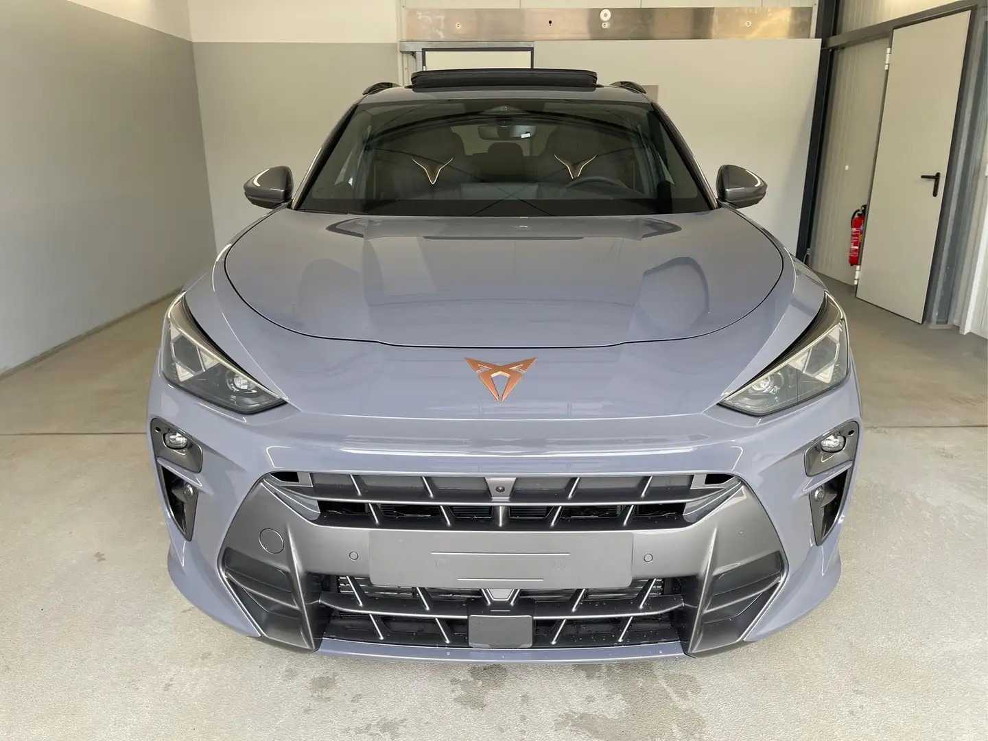 CUPRA Terramar VZ 4Drive Leder+Pano+AKEBONO+Matrix+AHK+Stdhz+2... Grau - 2