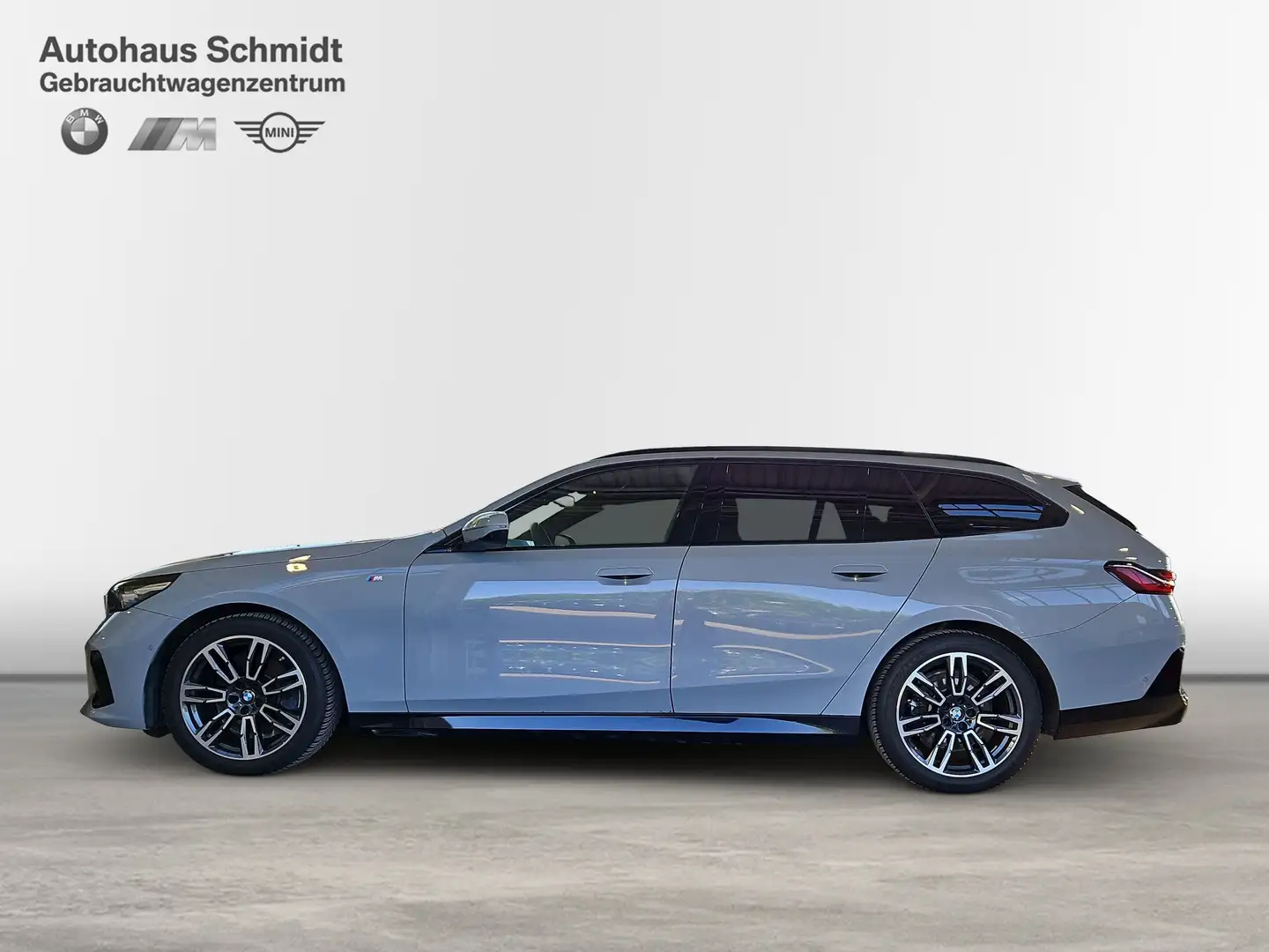 BMW 520 d Touring 587€ netto/mtl.*M Sportpaket*Driving Ass Grau - 2