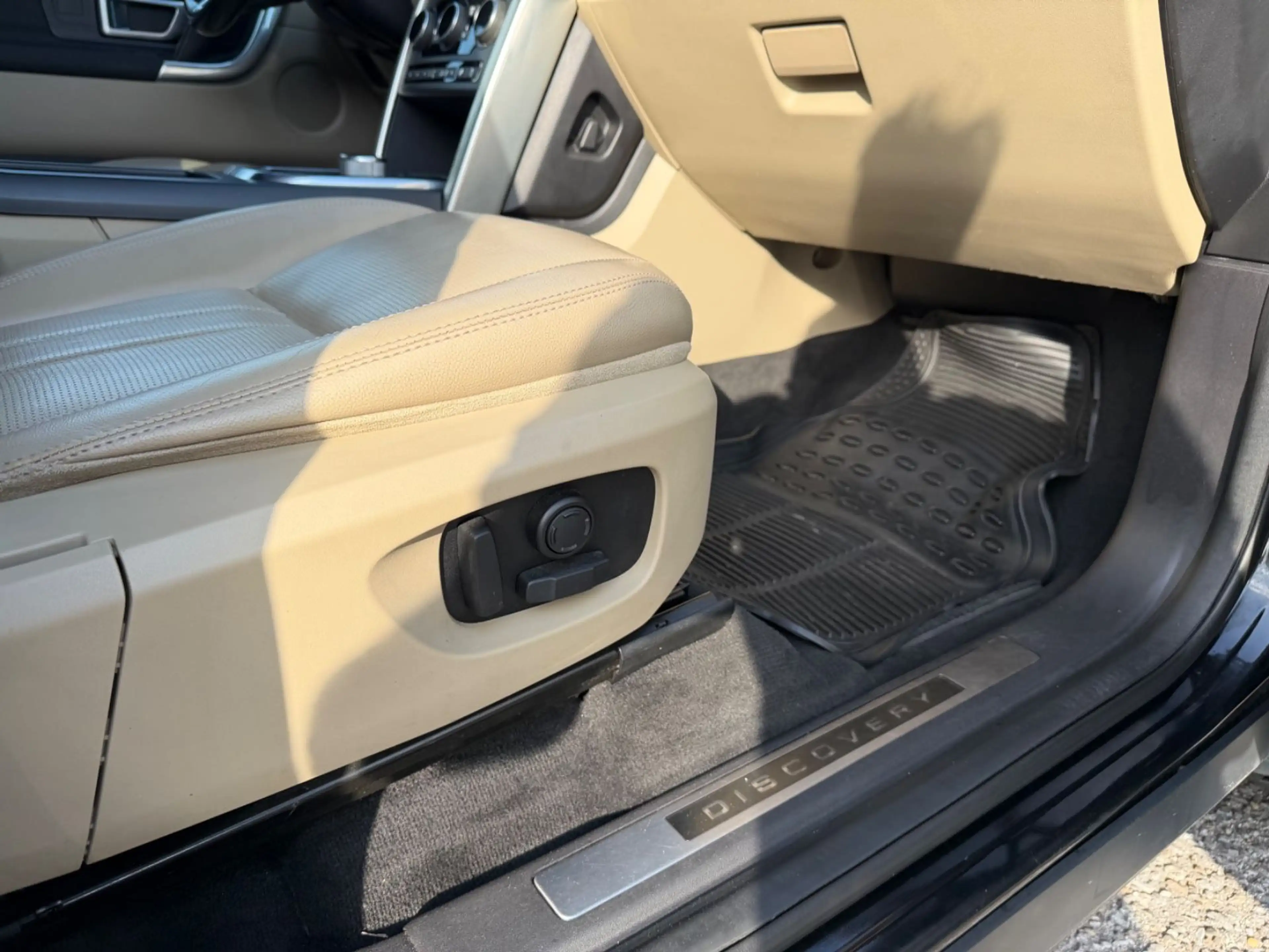 Land Rover Discovery Sport HSE 7-sitzer Leder LED AHK Kamer — photo 6