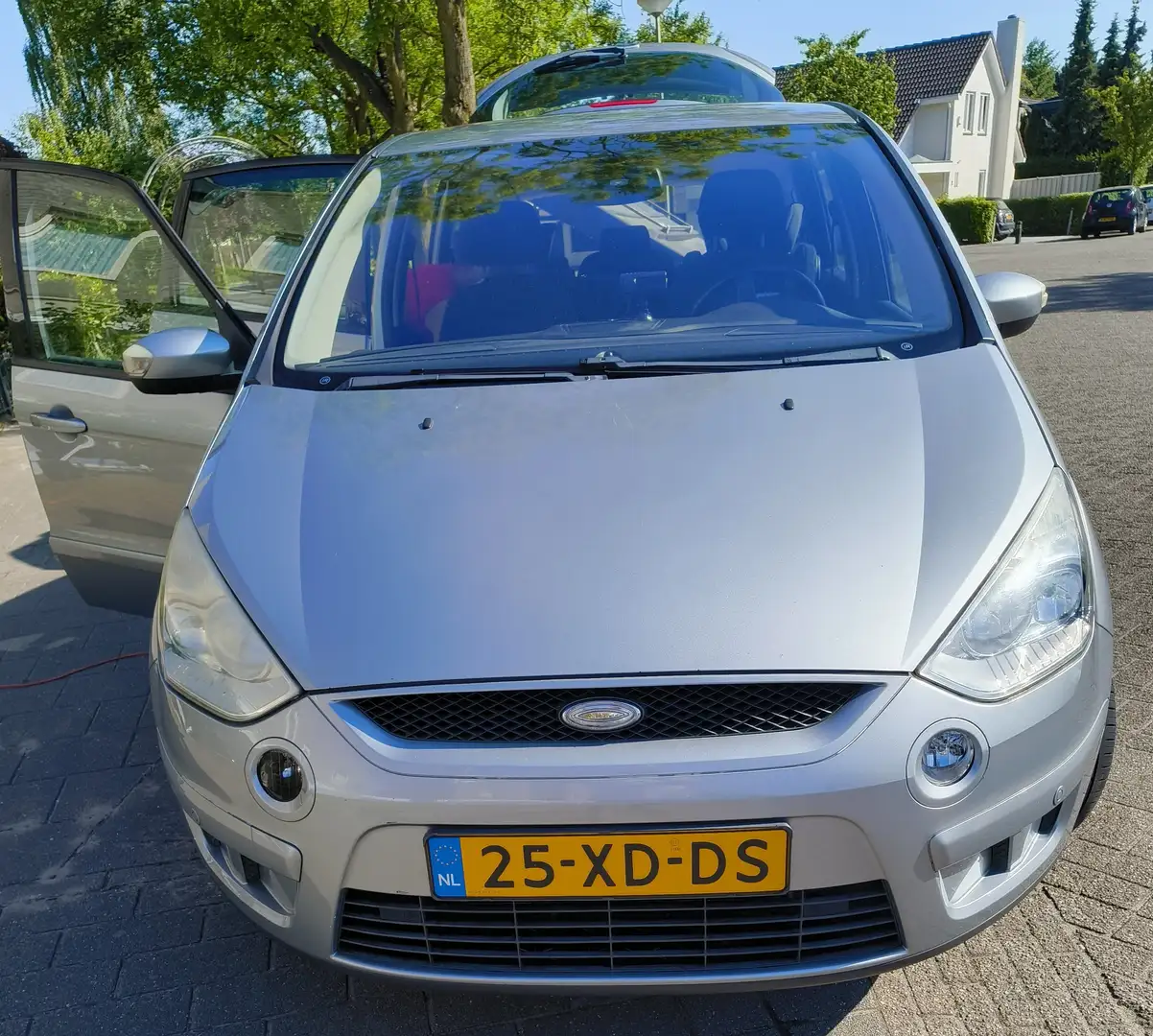 Ford S-Max S-Max 2.0-16V Grijs - 1
