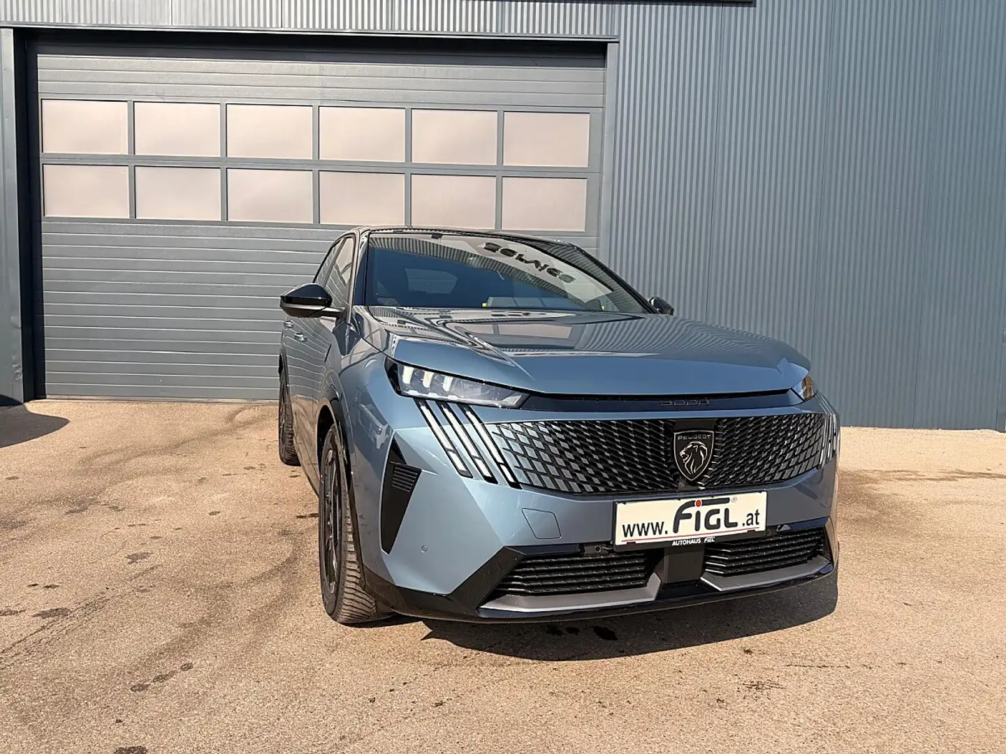 Peugeot 3008 GT Elektro 210 73kWh Blau - 1