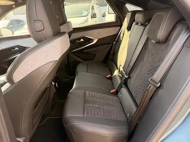 Peugeot 3008 GT Elektro 210 73kWh Ansicht 9