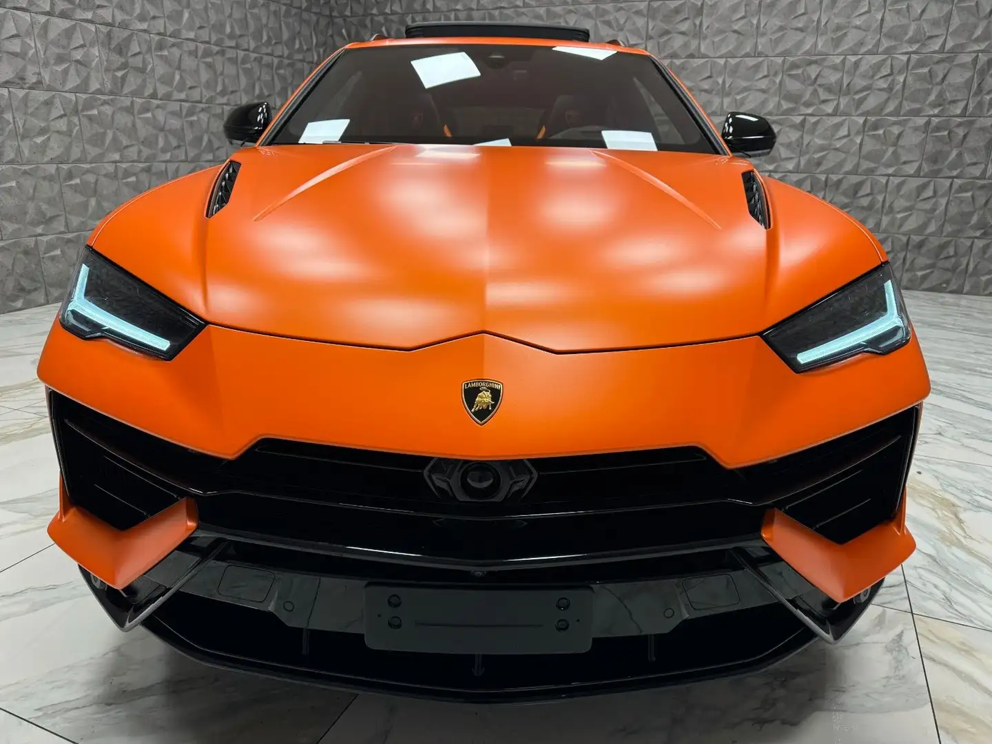Lamborghini Urus S Orange - 2
