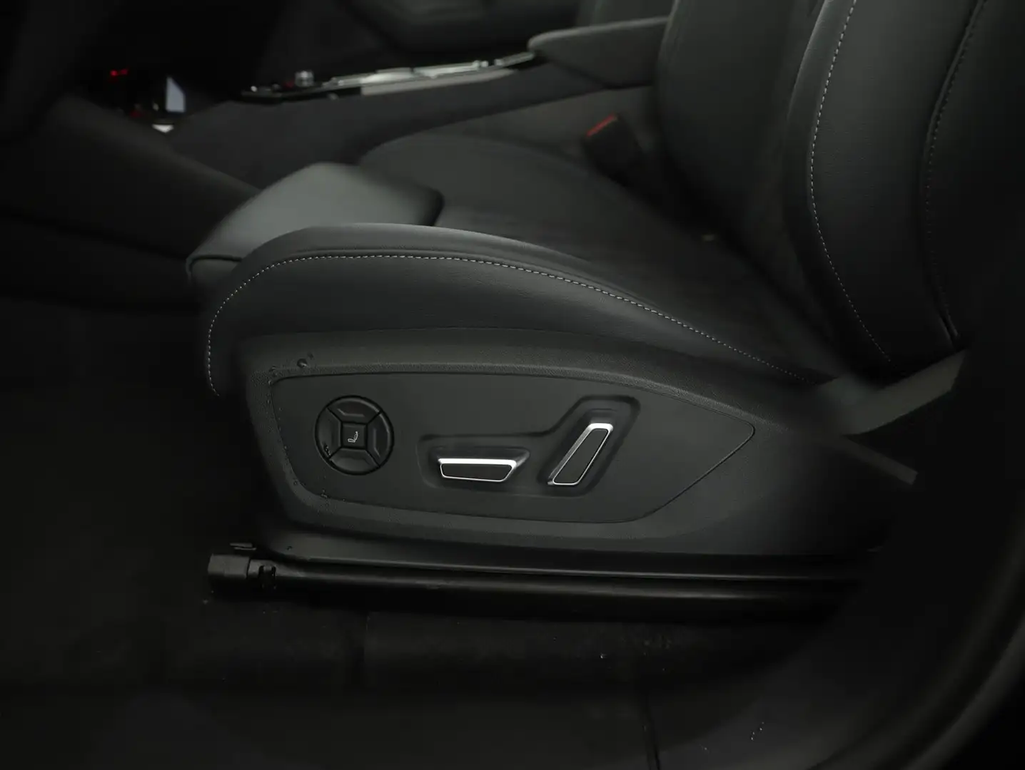 Audi Q6 e-tron e-tron performance Schwarz - 2