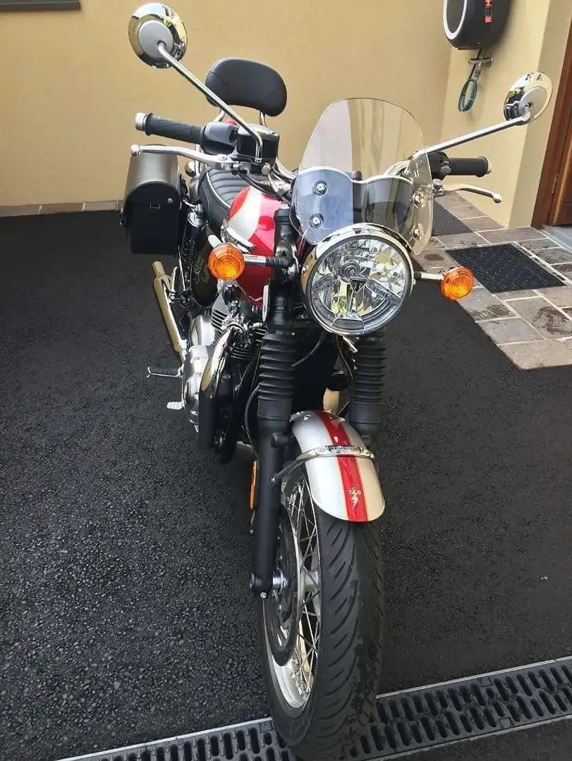 Triumph Bonneville T120 Elvis Presley Edition Красный - 1