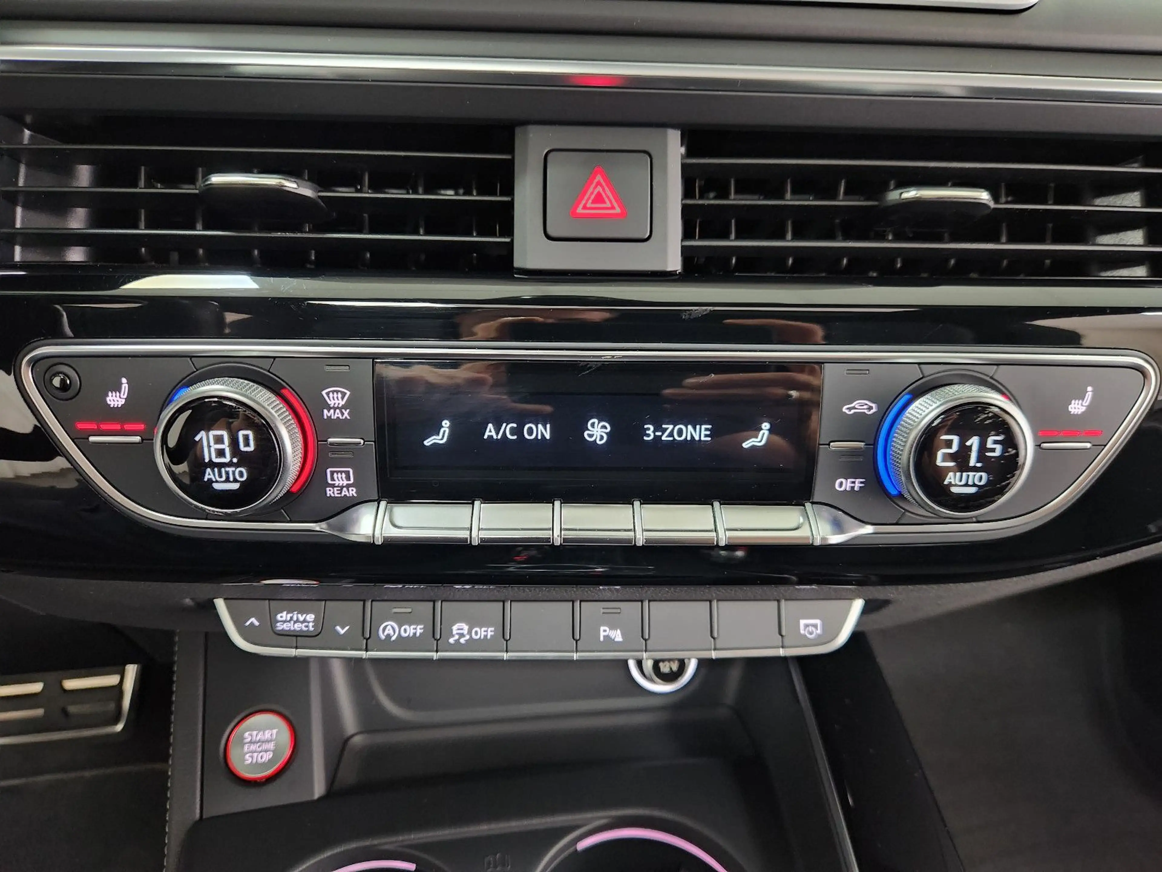 Audi RS5 Coupé quattro Pano SHZ LED Kam. Tel. — photo 28