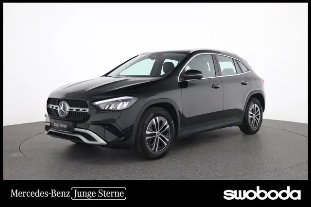 Mercedes-Benz GLA 180 Fernlichtassist Kamera Totwinkelassistent