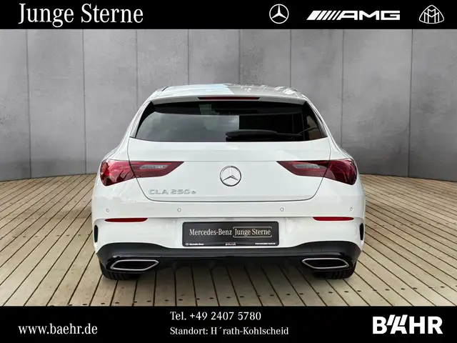 Mercedes-Benz 250 view 8