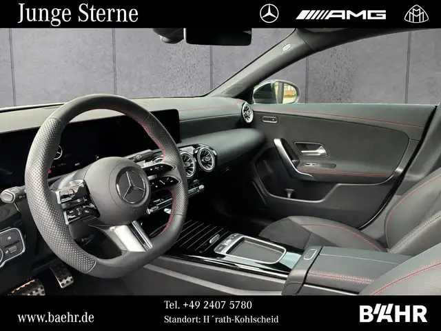 Mercedes-Benz 250 view 11