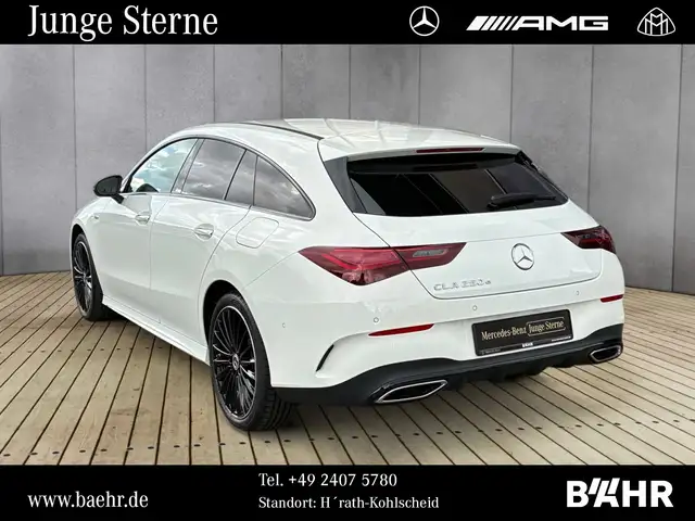 Mercedes-Benz 250 view 3