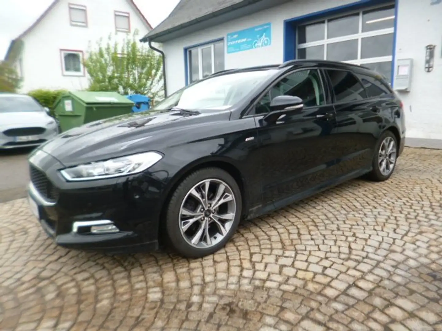 Ford Mondeo ST-Line Fekete - 1