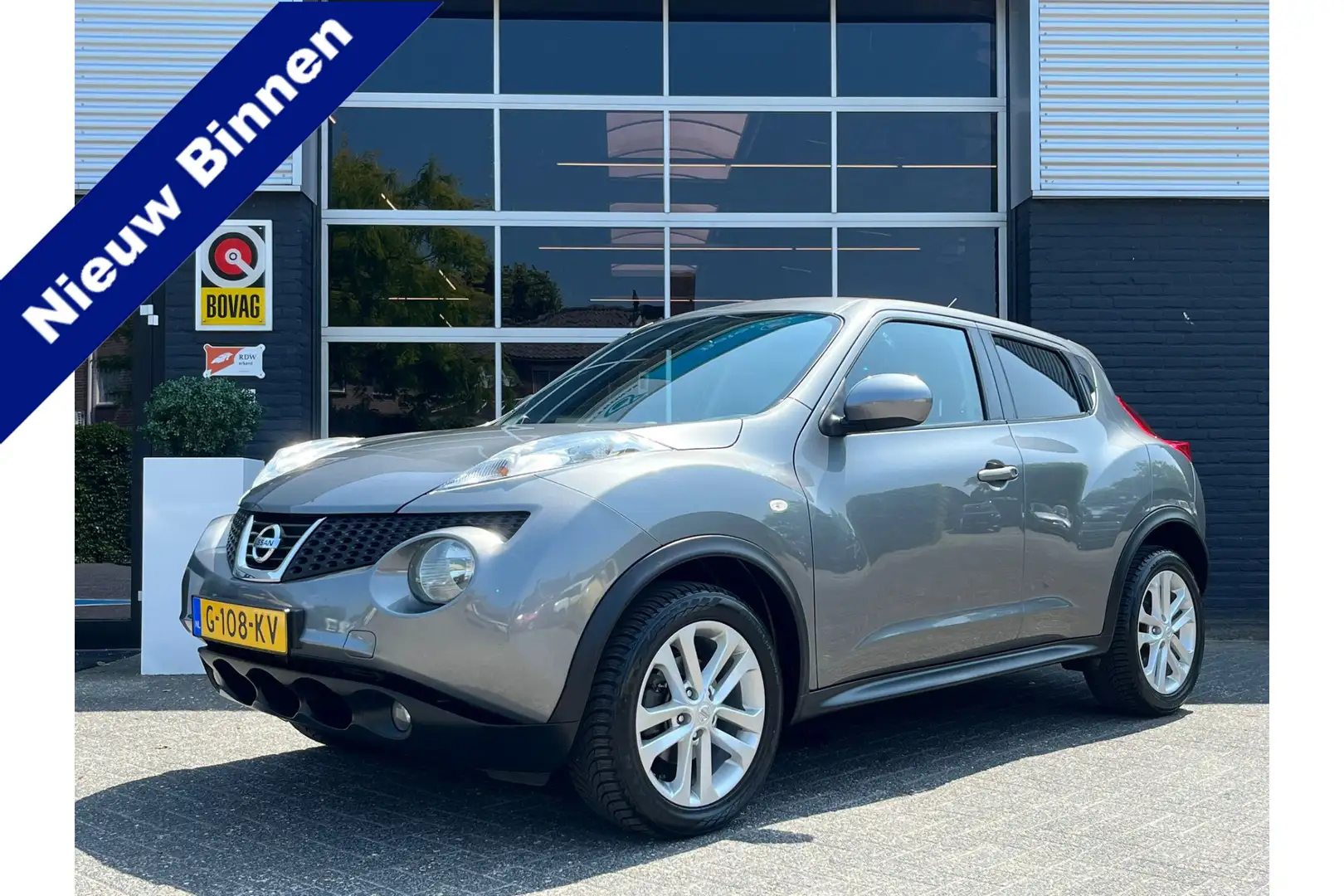 Nissan Juke 1.6 Acenta, Automaat, Bluetooth, Camera, Cruise, N Gris - 1
