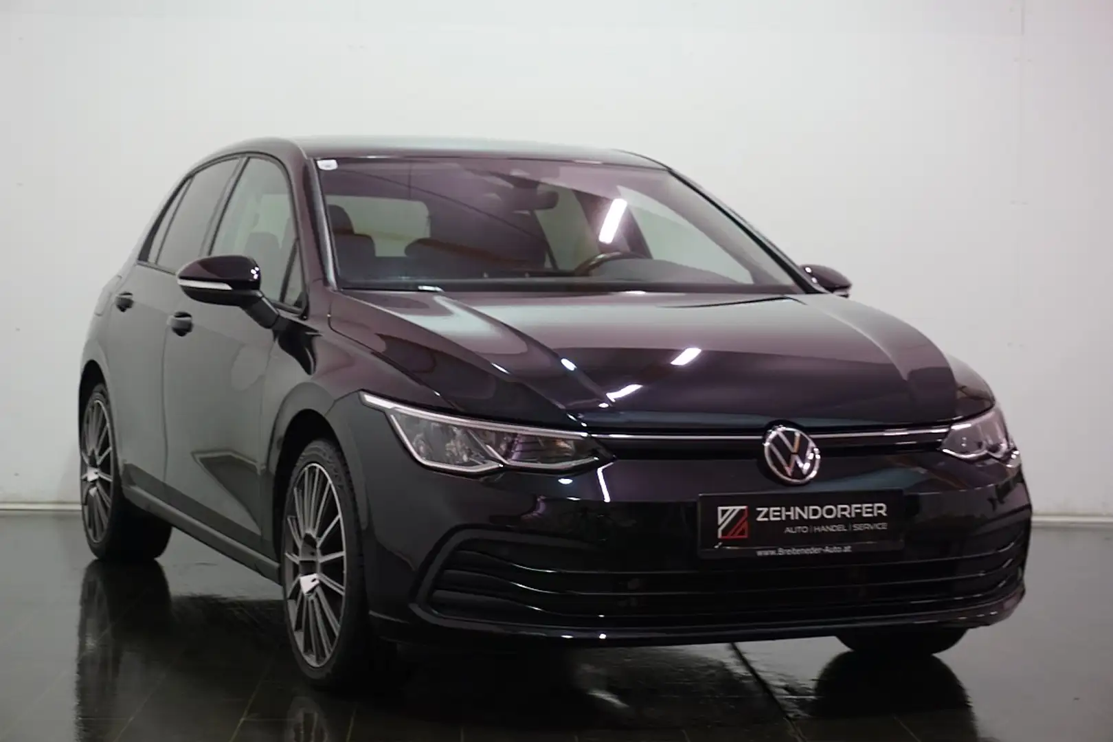 Volkswagen Golf 2,0 TDI Life / NAVI / LED / Ambientelicht / Ser... Schwarz - 1