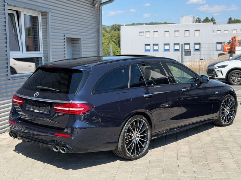 Mercedes-Benz E 53 AMG T-Modell 4Matic+*SAGA*PANO*MBUX* — photo 3