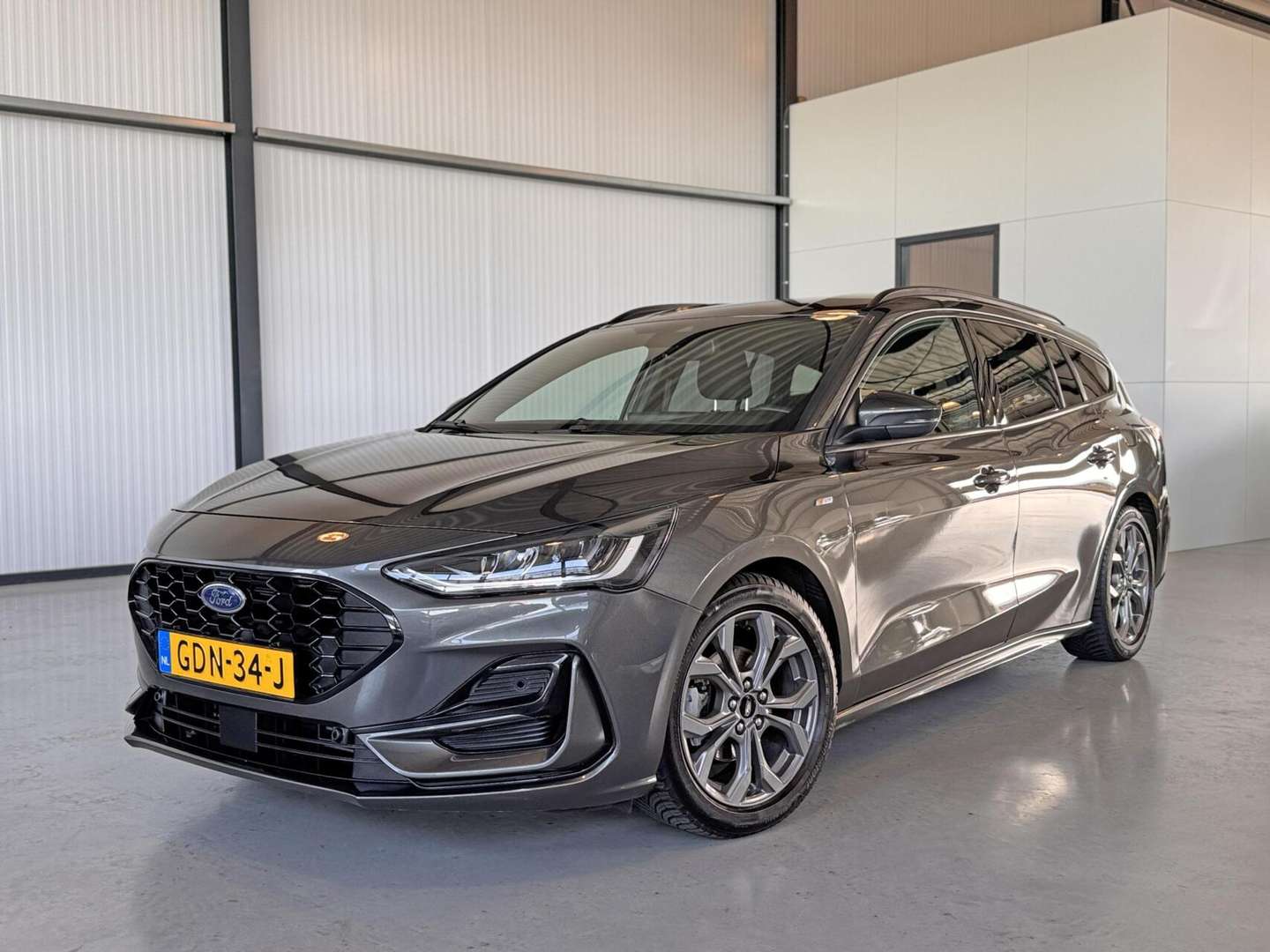 Ford Focus nuo 319 €/ mėn Benzinas 2024m. Kita Mechaninė