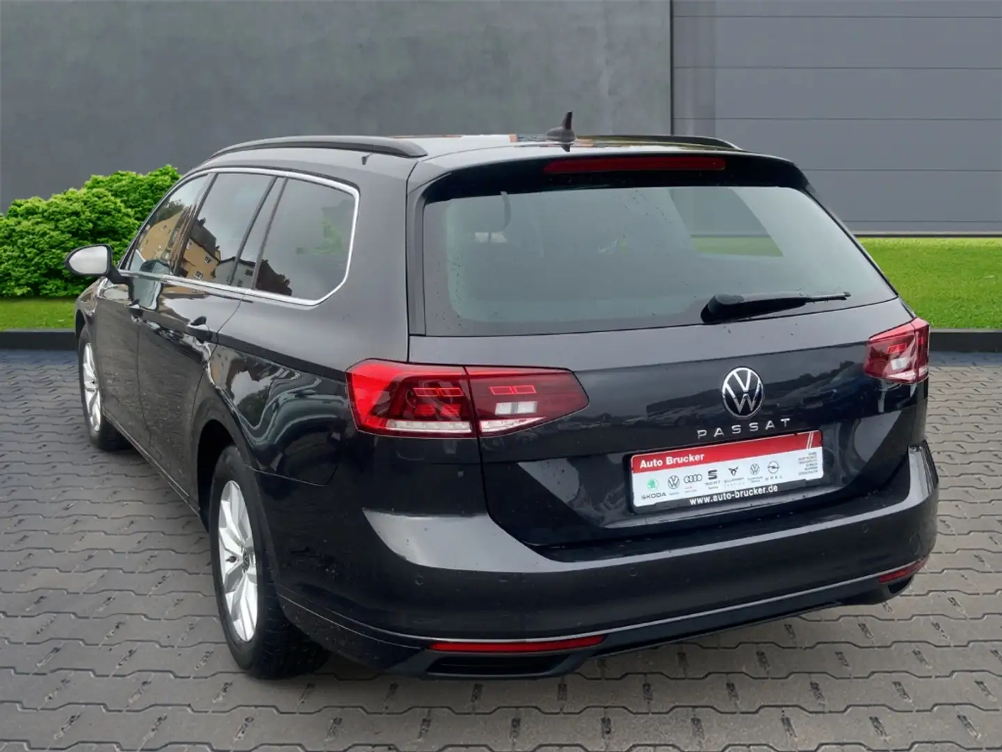 Volkswagen Passat Variant Business 2.0 TDI+Anhängerkupplung+Navi Grau - 2