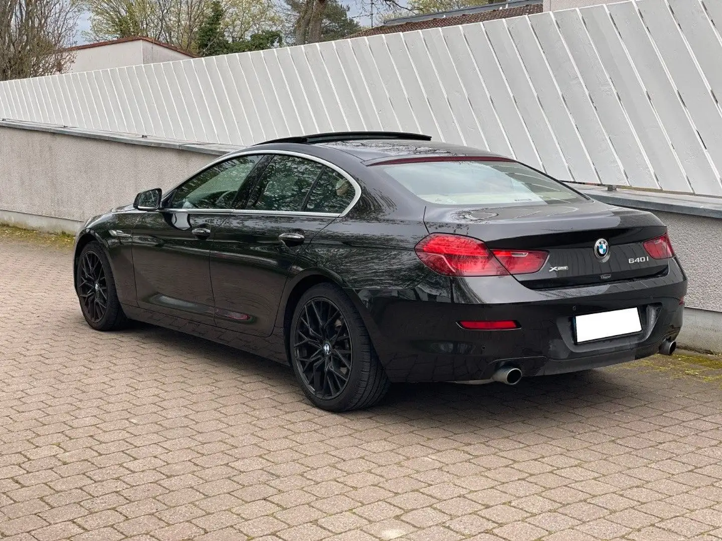 BMW 640 xDrive Schwarz - 2