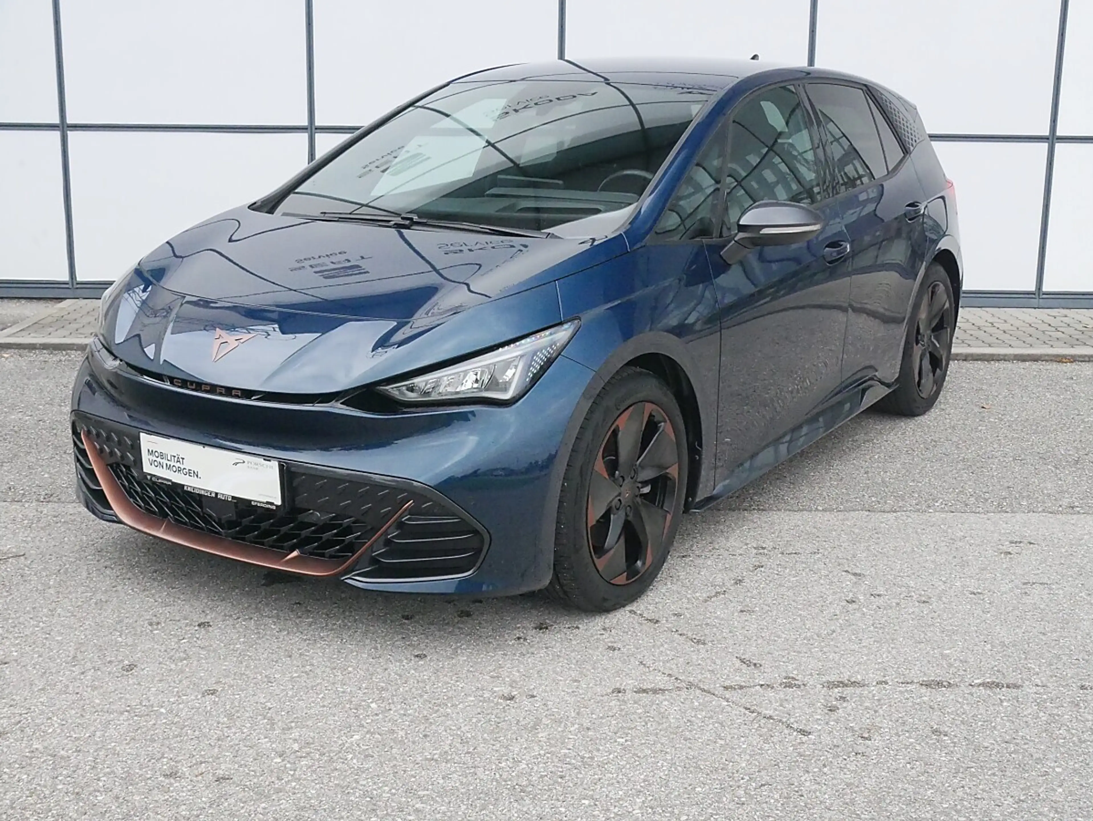 CUPRA Born 58kWh — photo 2